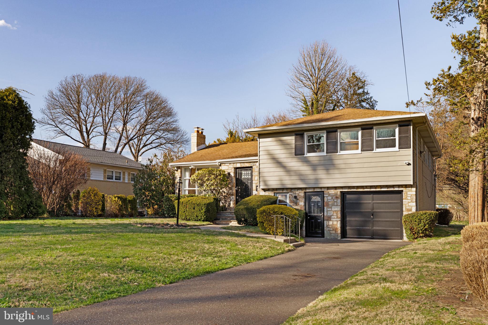 ELKINS PARK - Residential