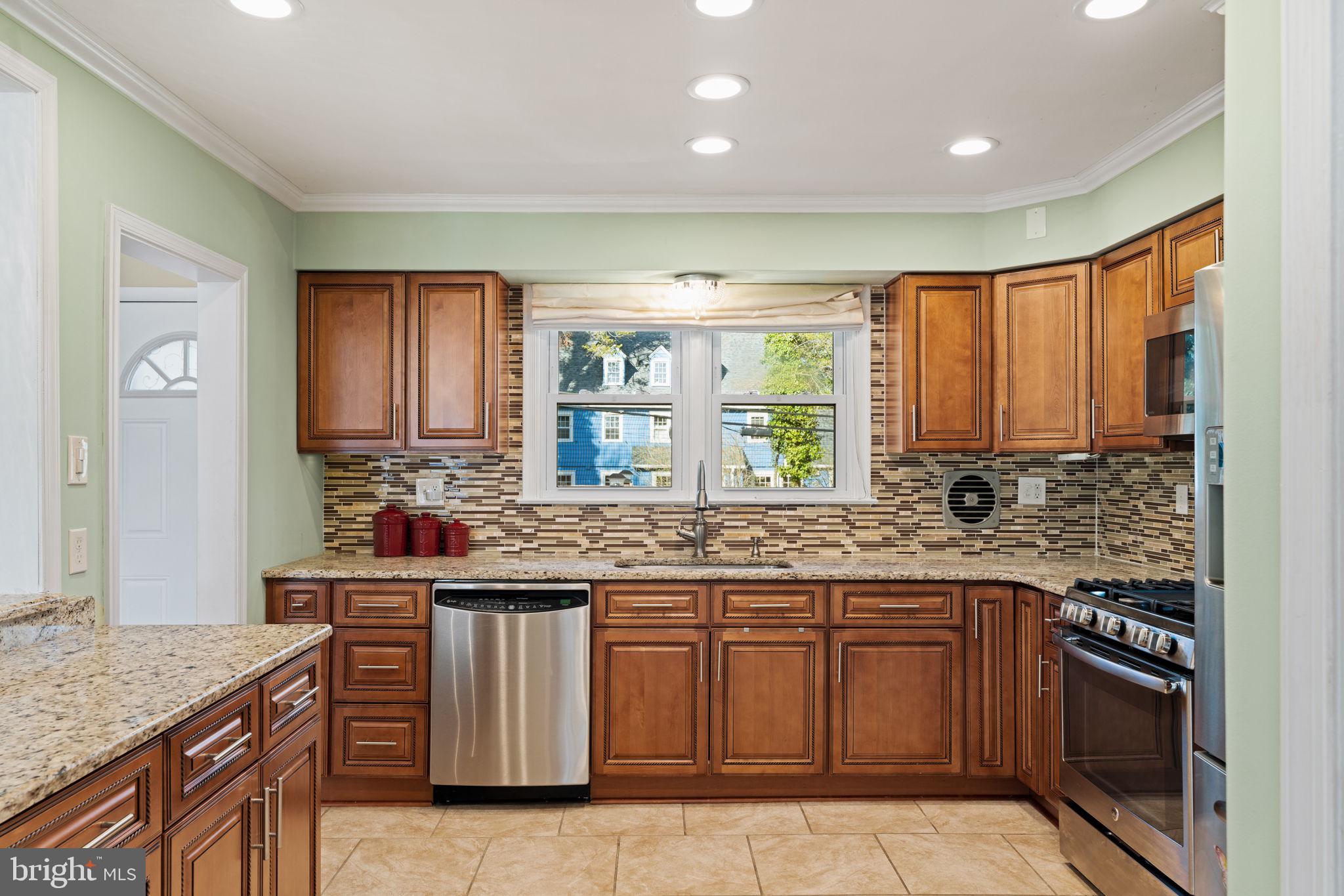 ELKINS PARK - Residential