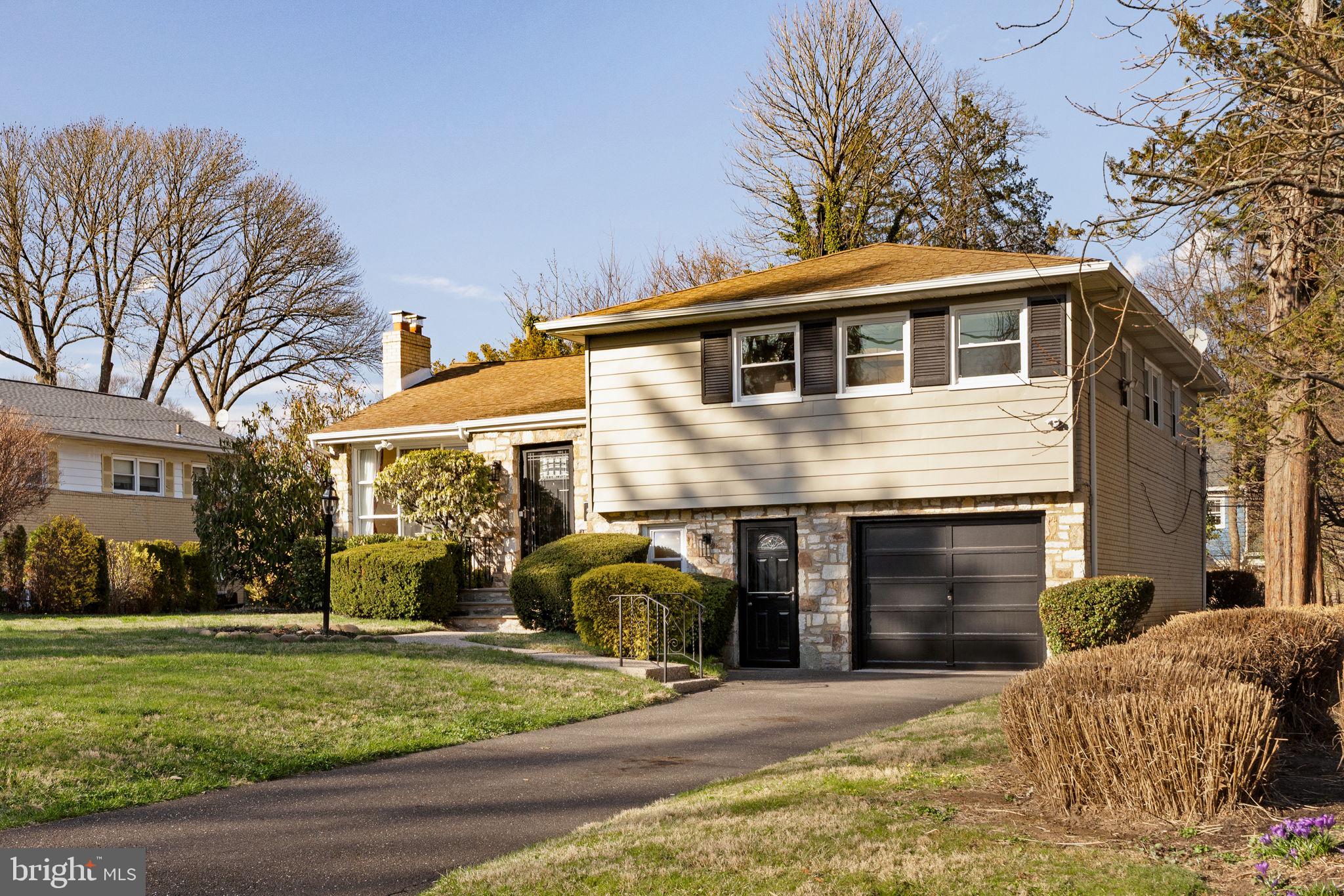 ELKINS PARK - Residential