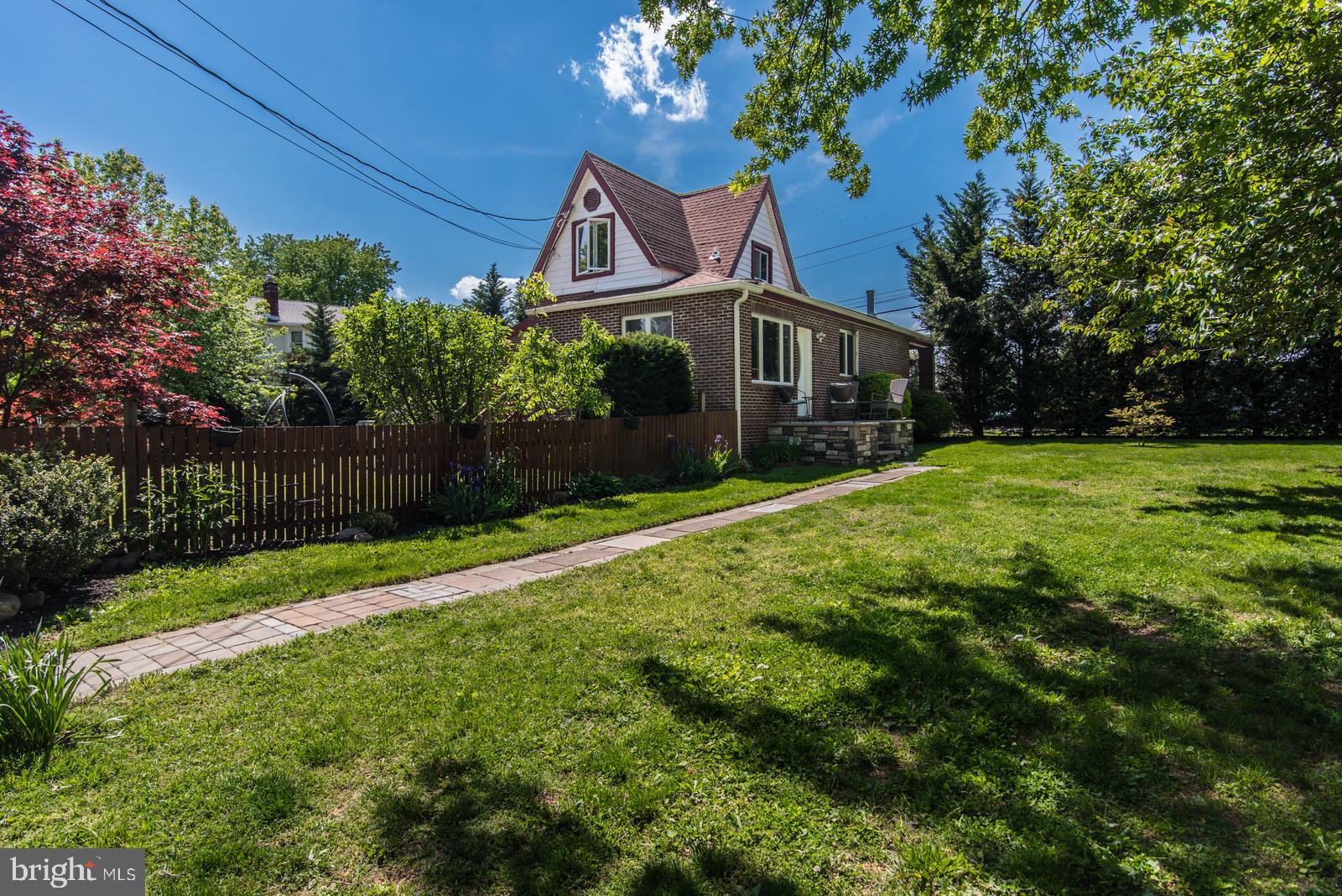 EDGELY - Residential