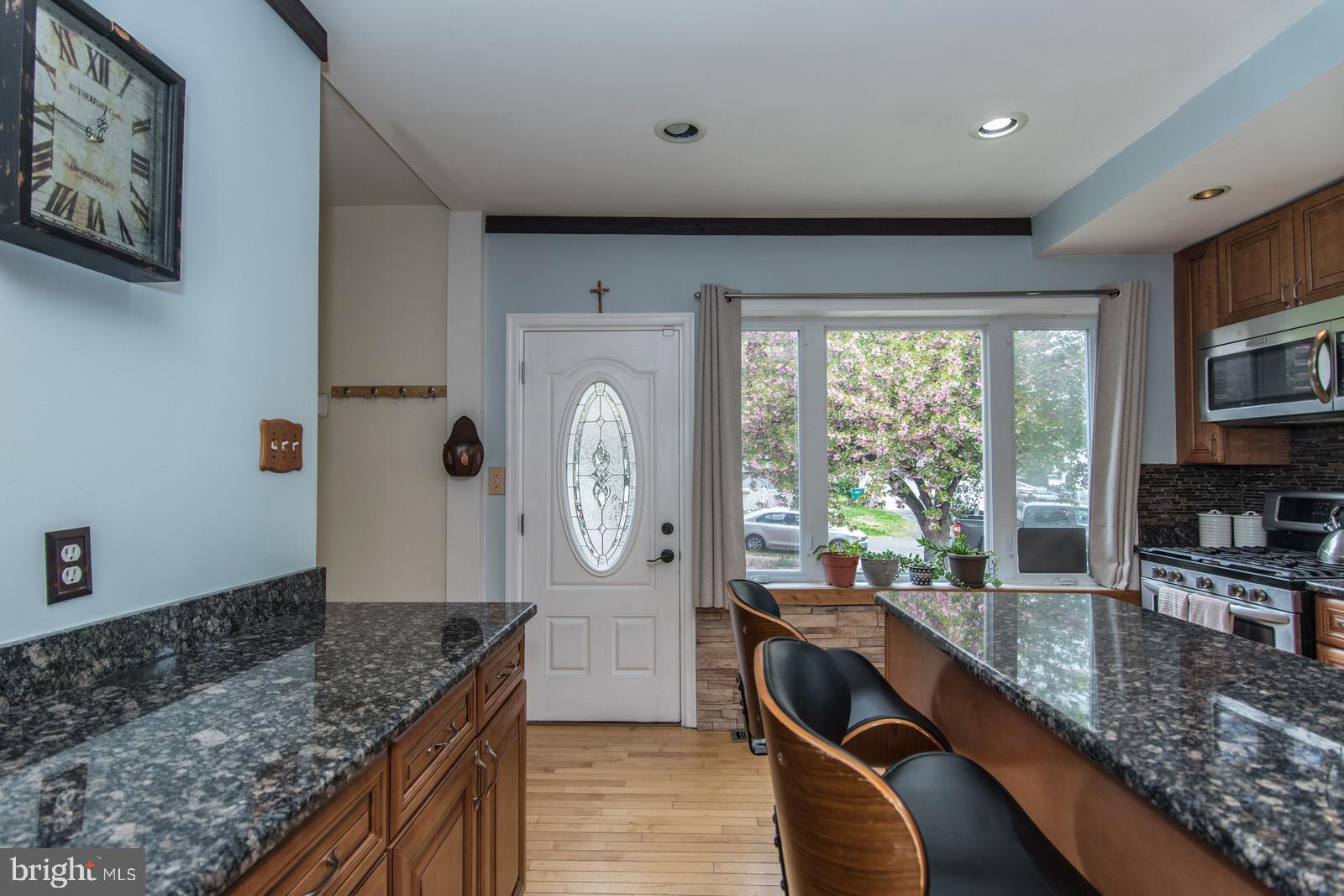 EDGELY - Residential