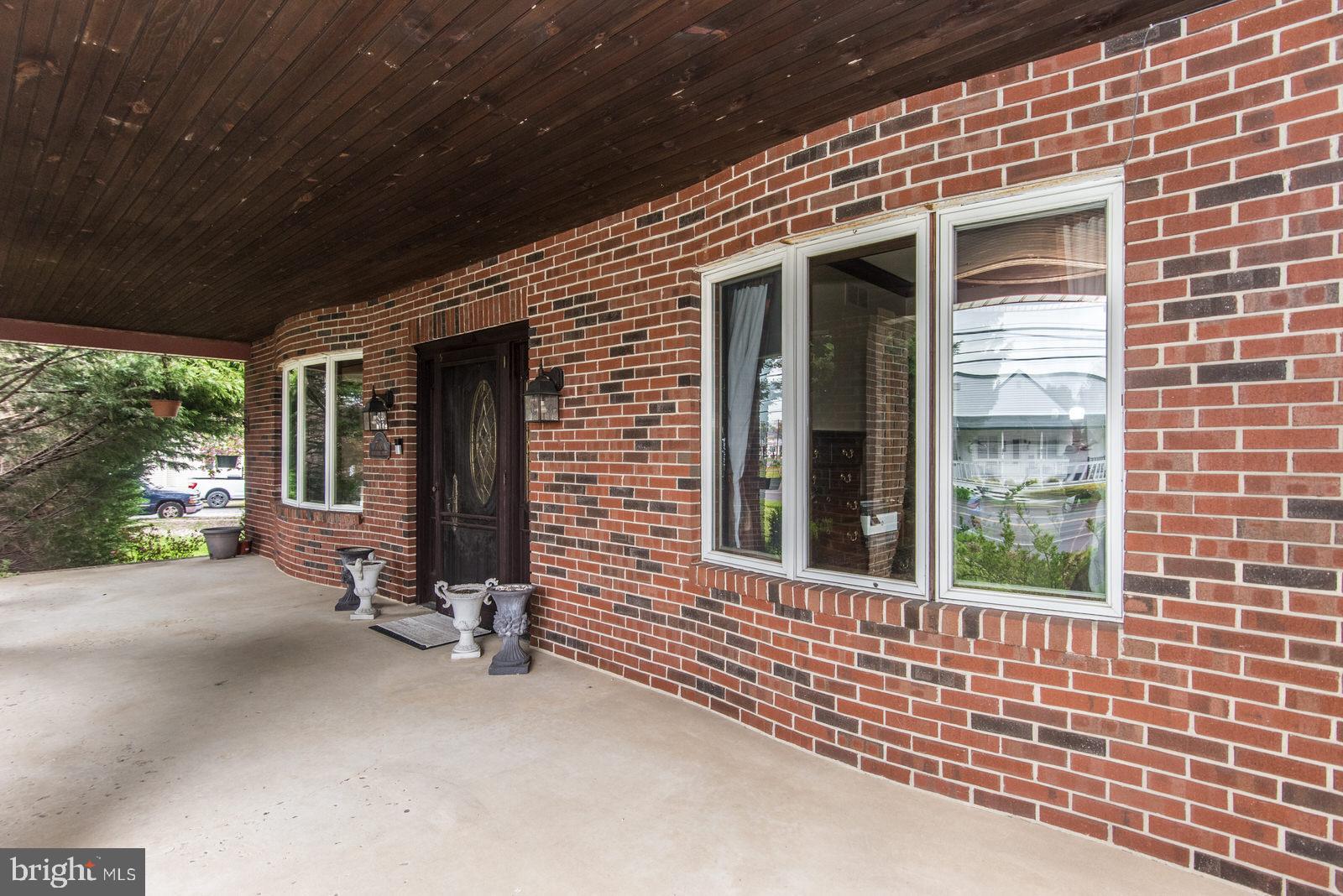 EDGELY - Residential