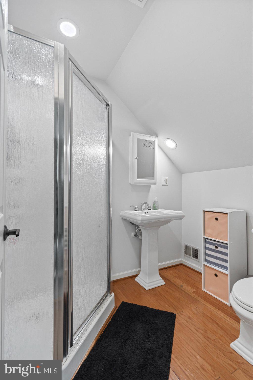 NORTHAMPTON - Residential