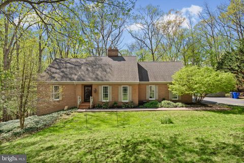 Photo of 3910 Eaton Drive, JARRETTSVILLE, MD 21084 (MLS # MDHR2054114)