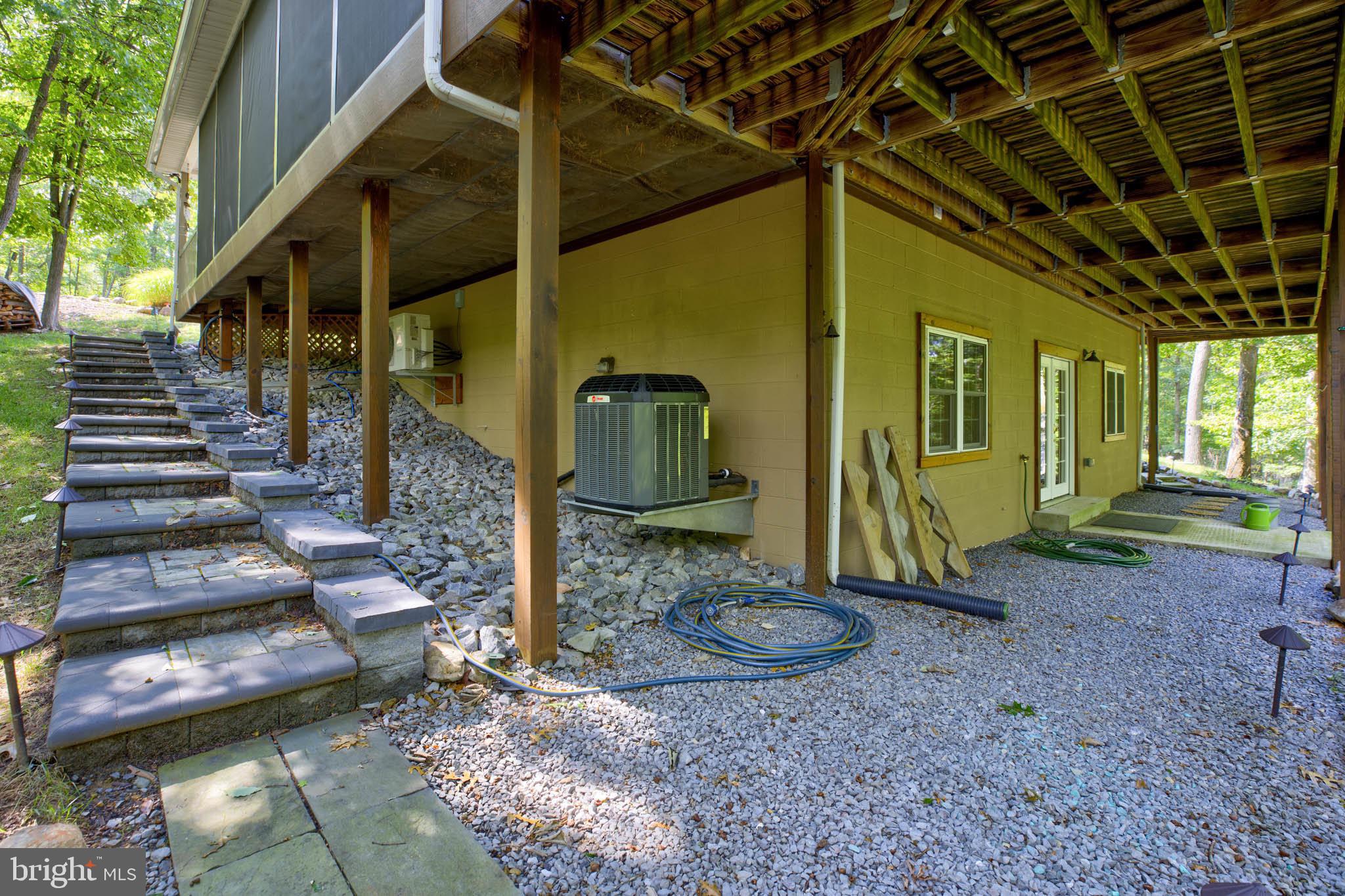 THE CROSSING AT GREAT CACAPON - Residential