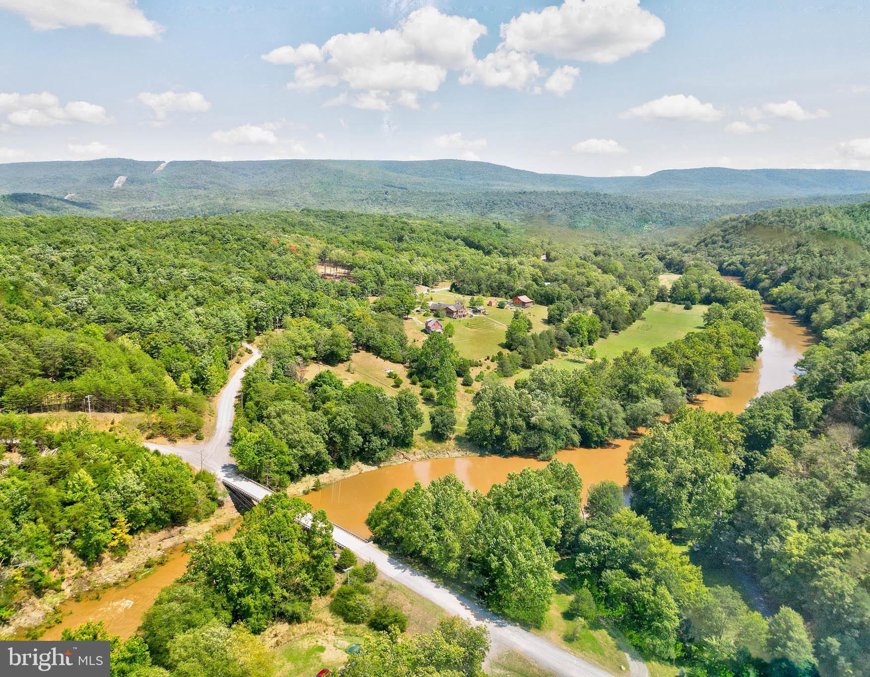 THE CROSSING AT GREAT CACAPON - Residential