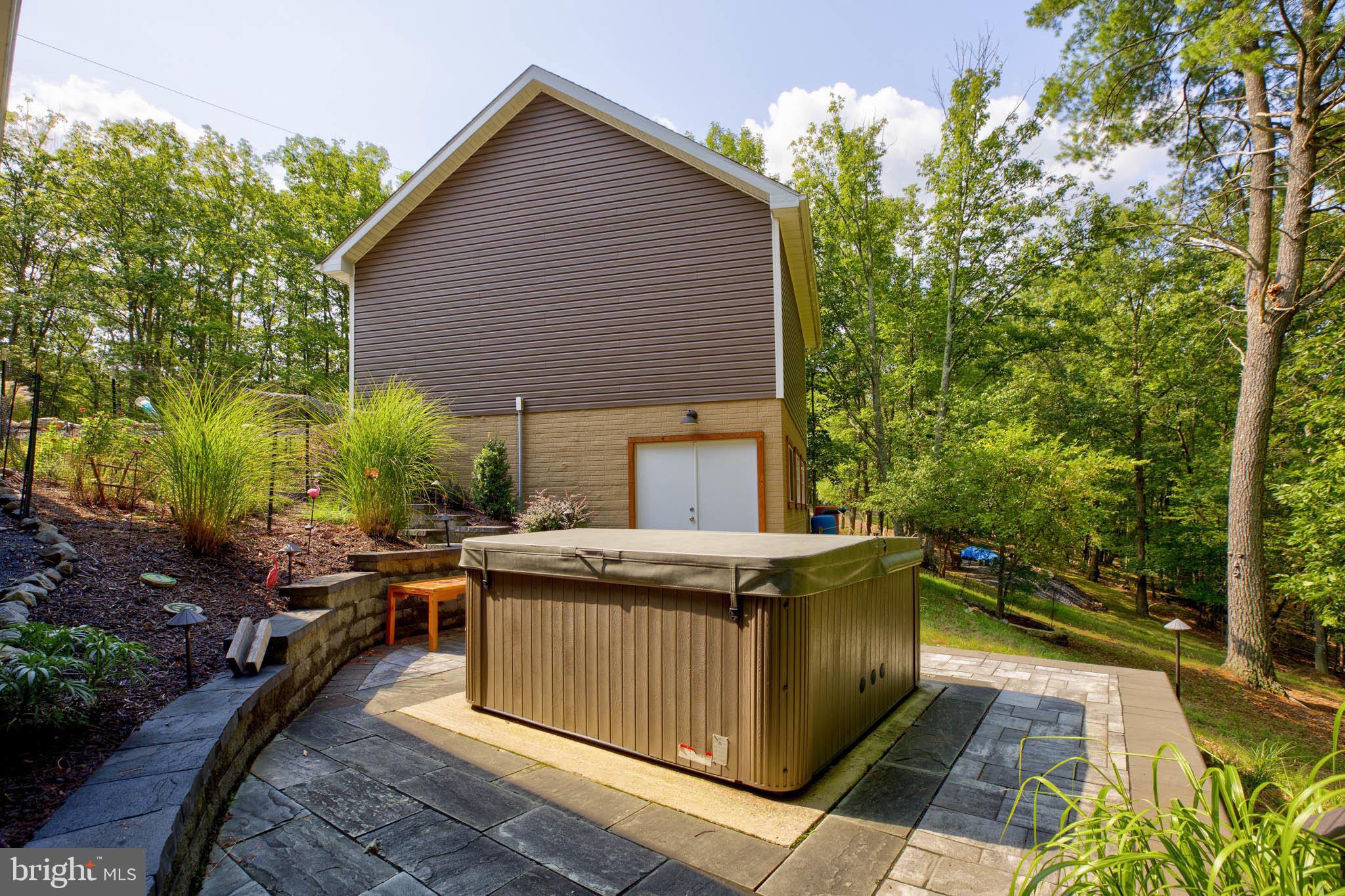 THE CROSSING AT GREAT CACAPON - Residential