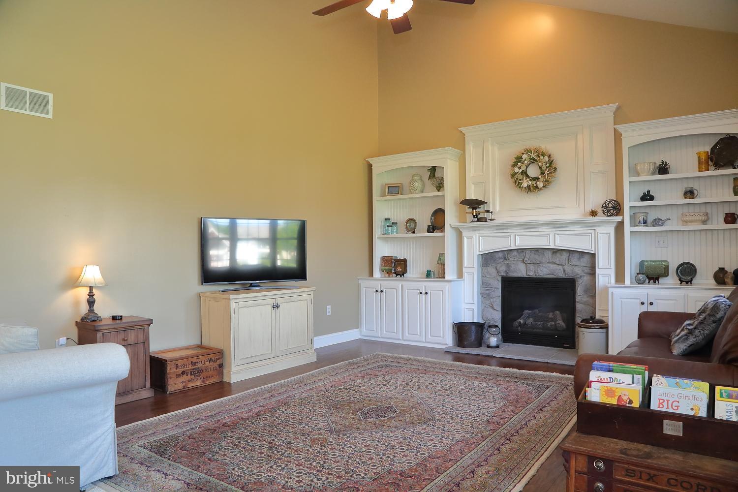 CLEARVIEW GARDENS - Residential