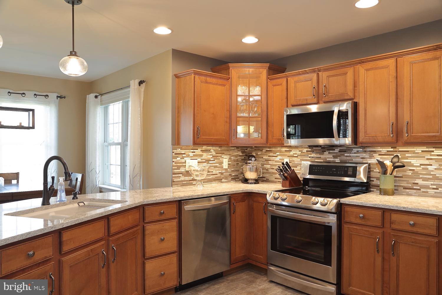 CLEARVIEW GARDENS - Residential