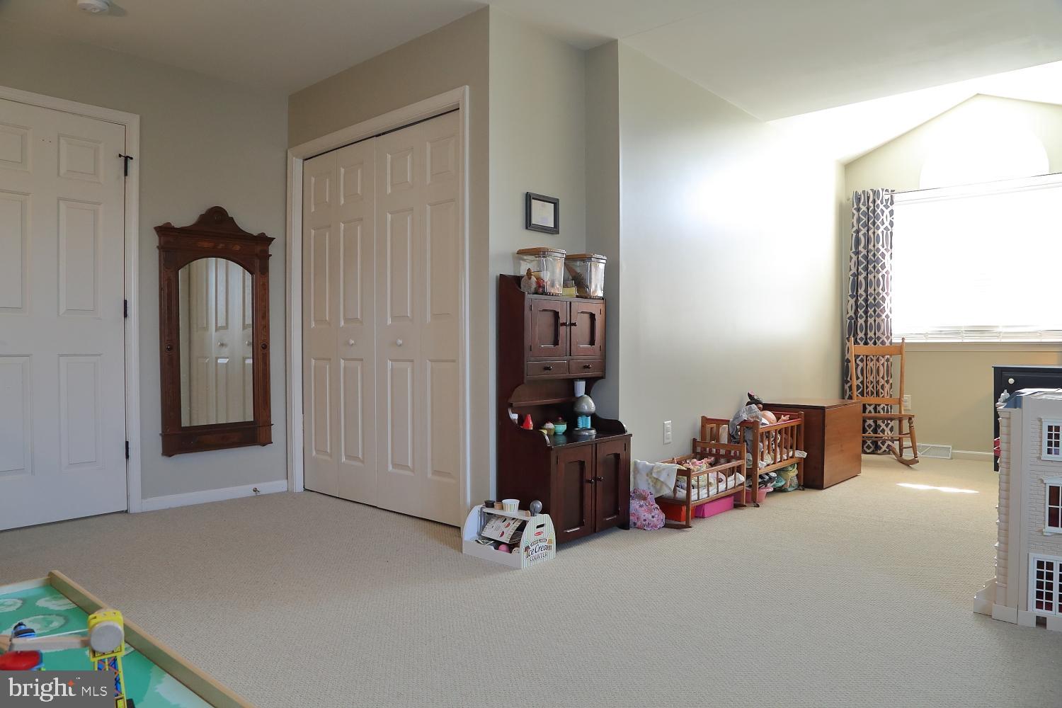 CLEARVIEW GARDENS - Residential