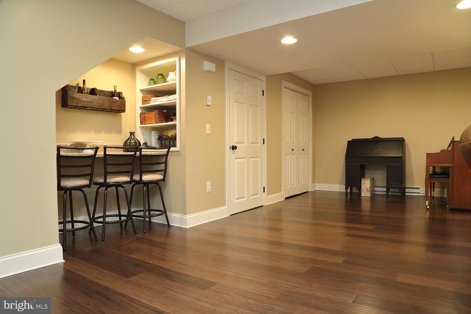 CLEARVIEW GARDENS - Residential