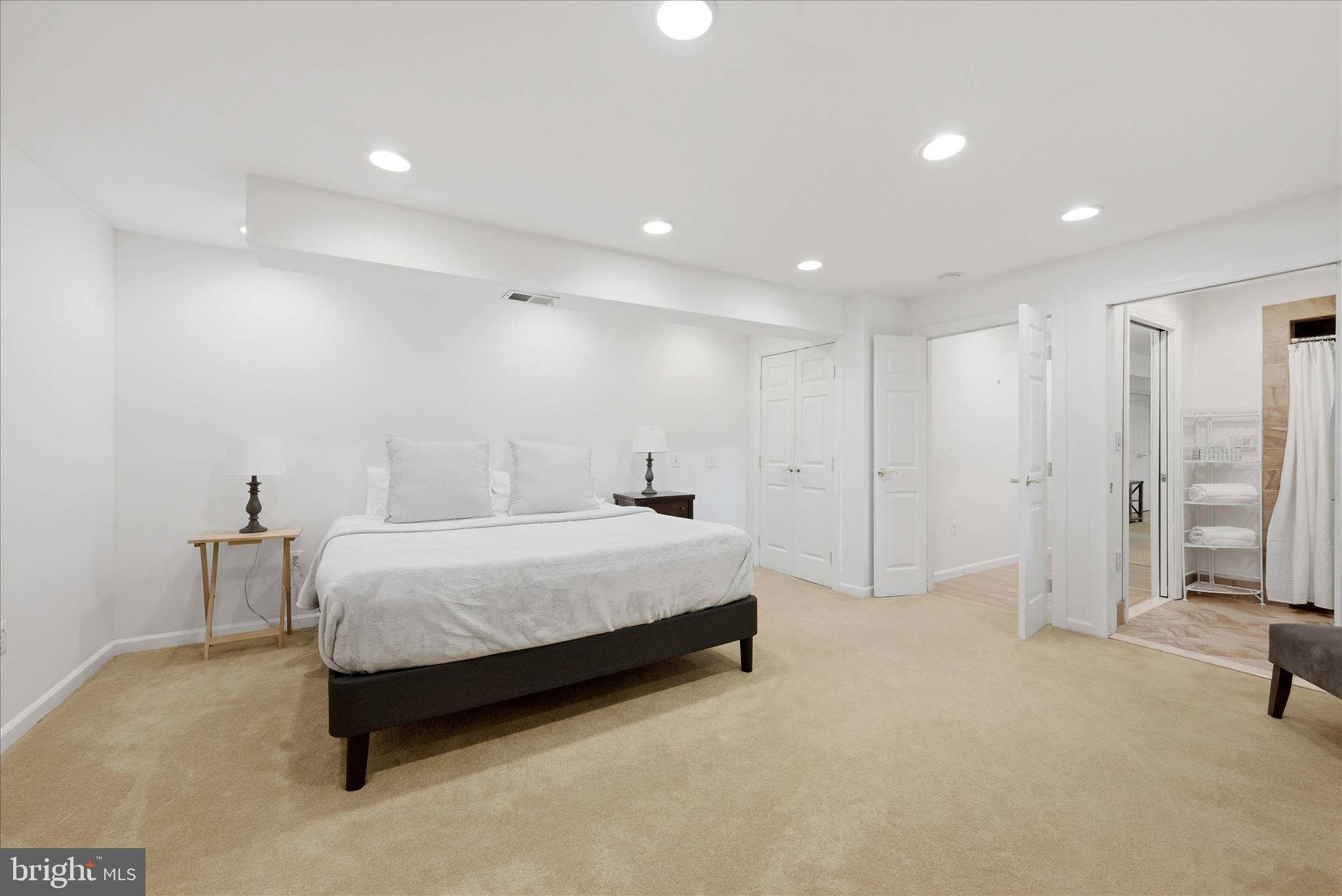 SALEM FARMS - Residential