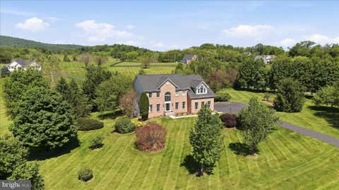Homes For Sale - 36704 Vineyard View Place<br/> Loudoun County, HILLSBORO, VA 20132
