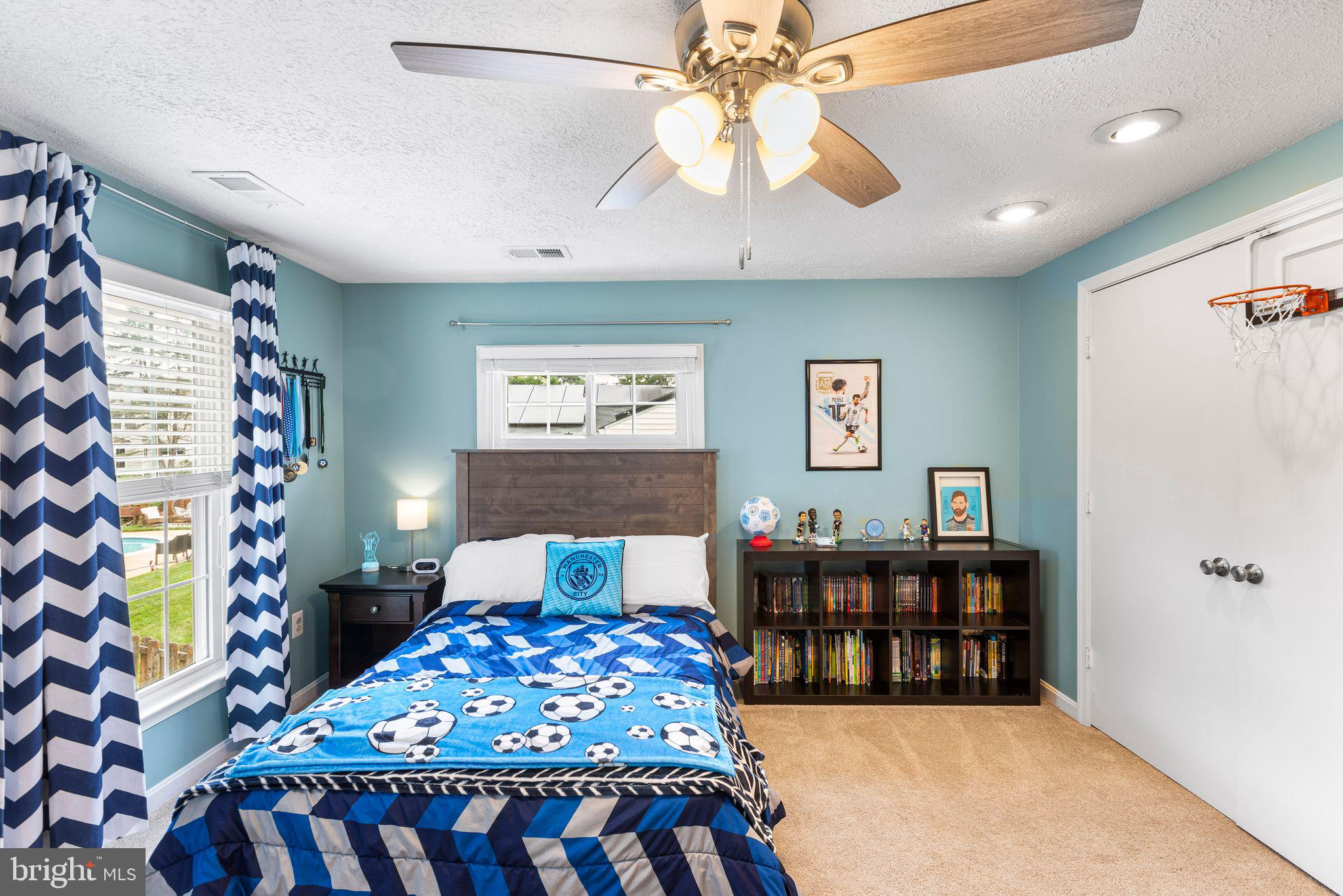 CHANTILLY FARM - Residential