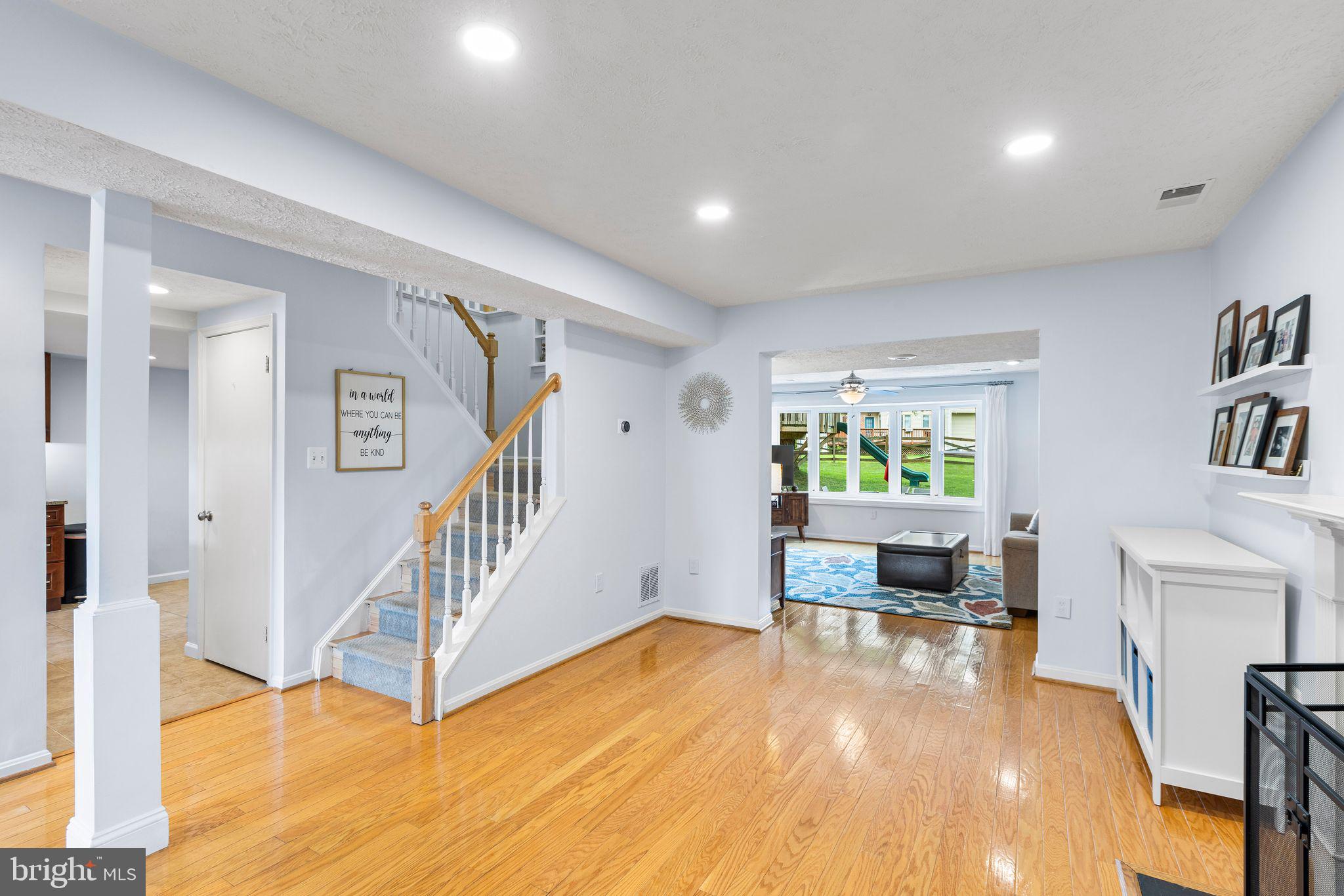 CHANTILLY FARM - Residential