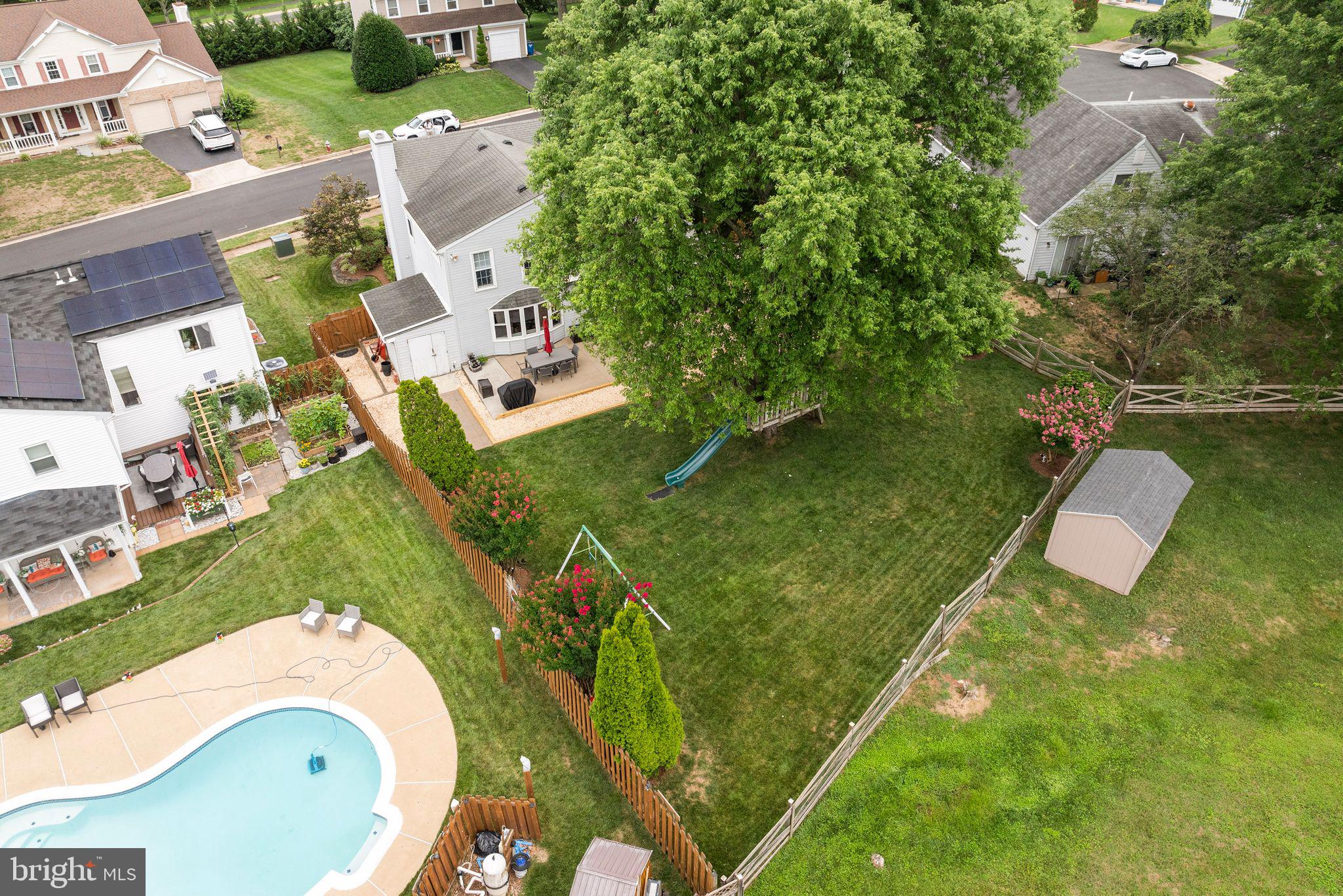 CHANTILLY FARM - Residential