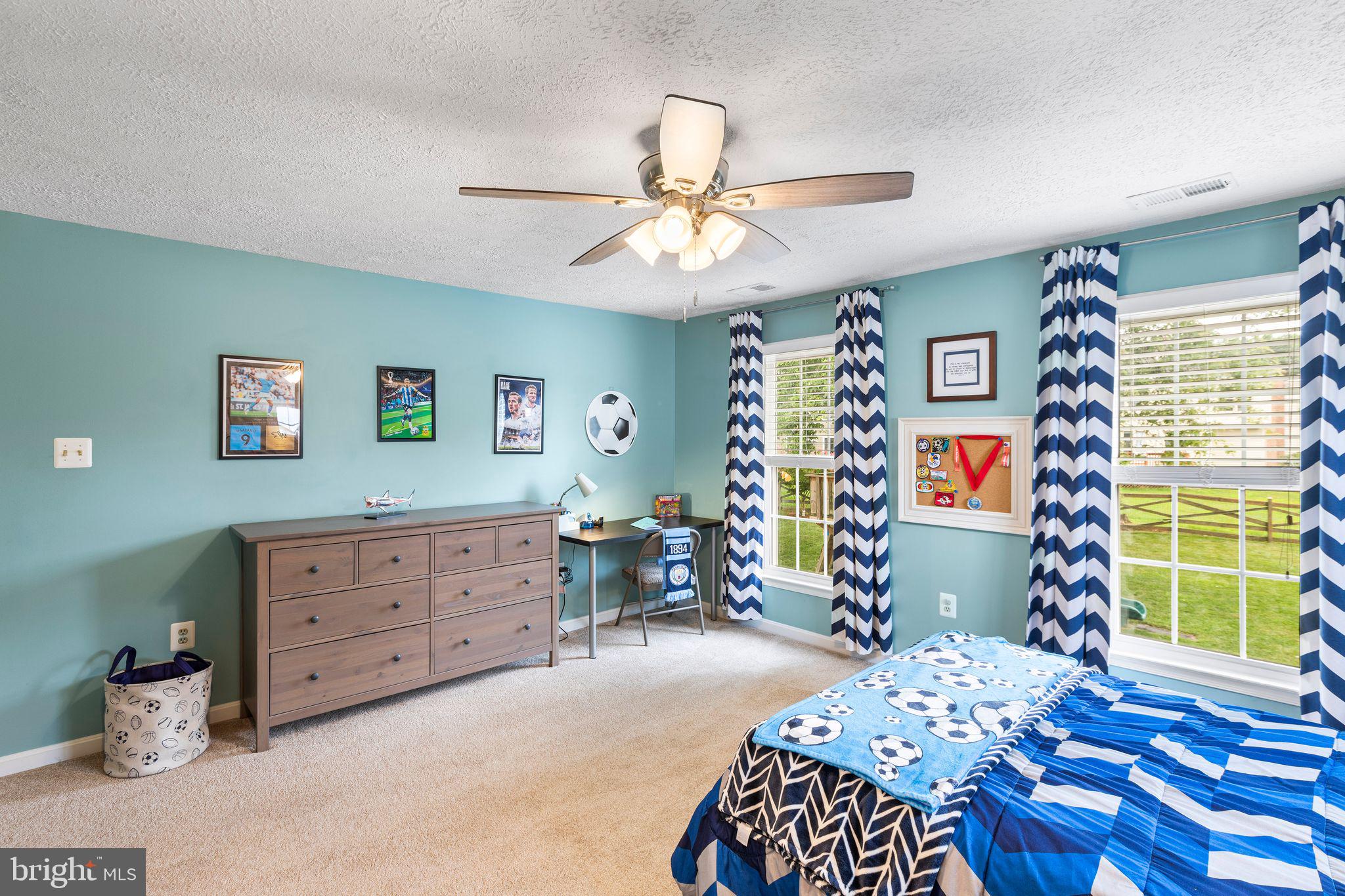 CHANTILLY FARM - Residential