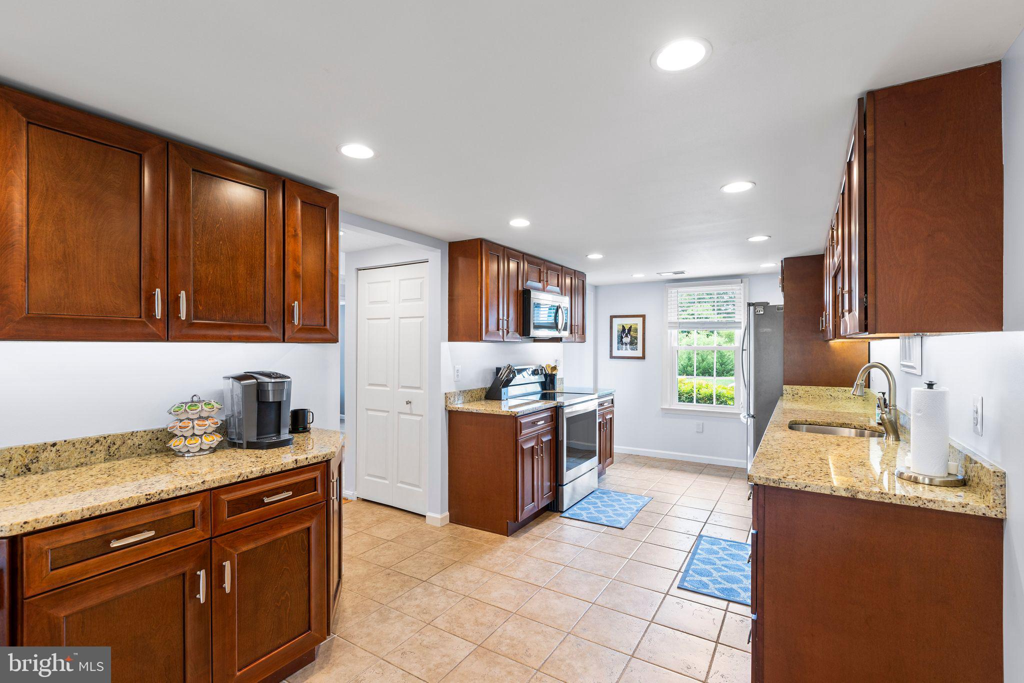 CHANTILLY FARM - Residential