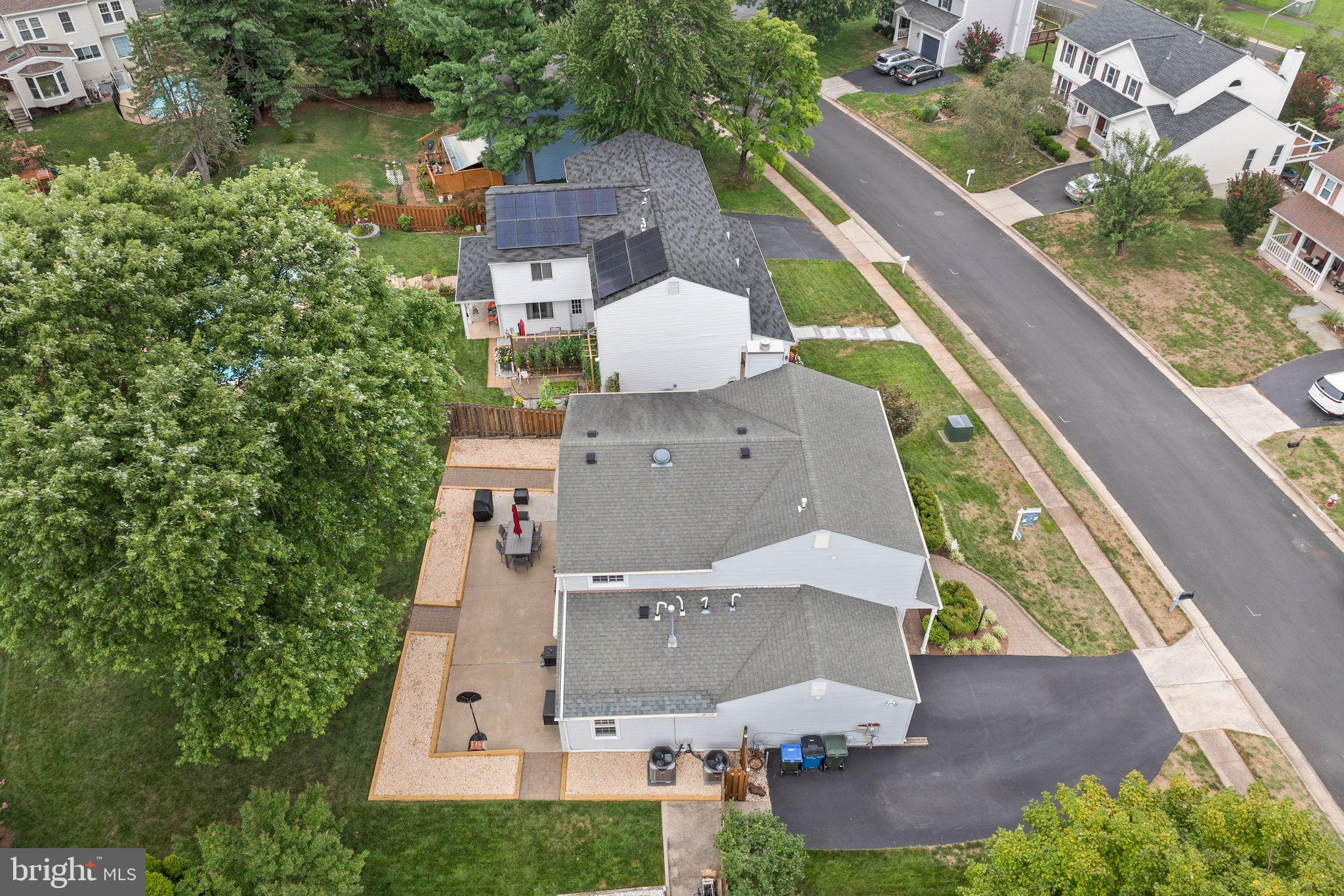 CHANTILLY FARM - Residential