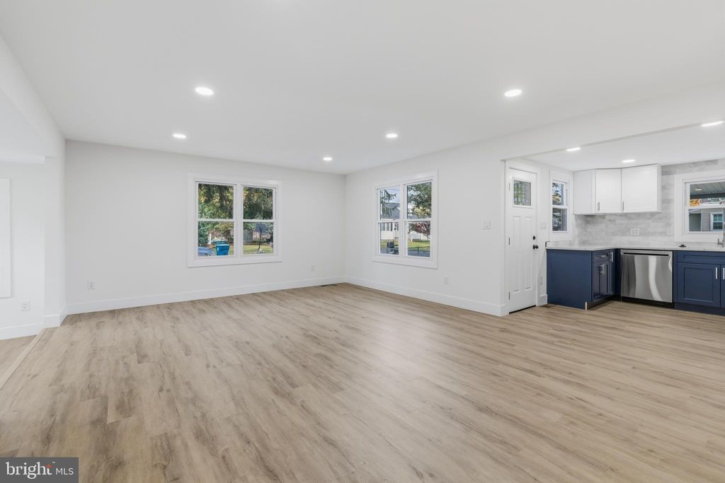 Photo of 1236 S Pennsylvania Avenue, MORRISVILLE, PA 19067 (MLS # PABU2108128)