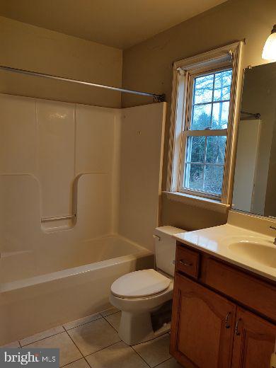 JAMESTOWN PLACE CONDO - Residential