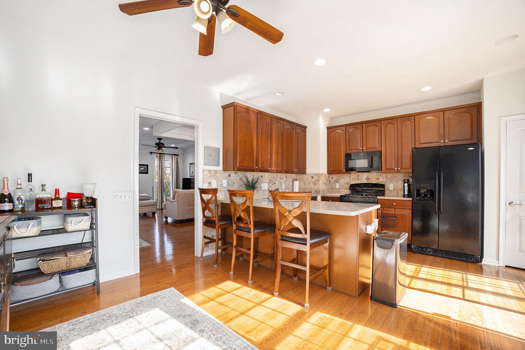 LONGFORD CROSSING - Residential