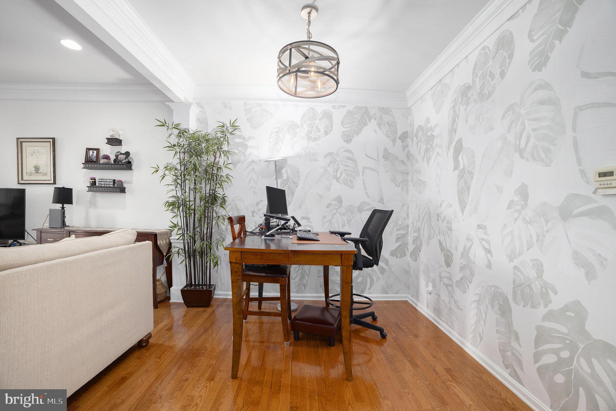 LONGFORD CROSSING - Residential