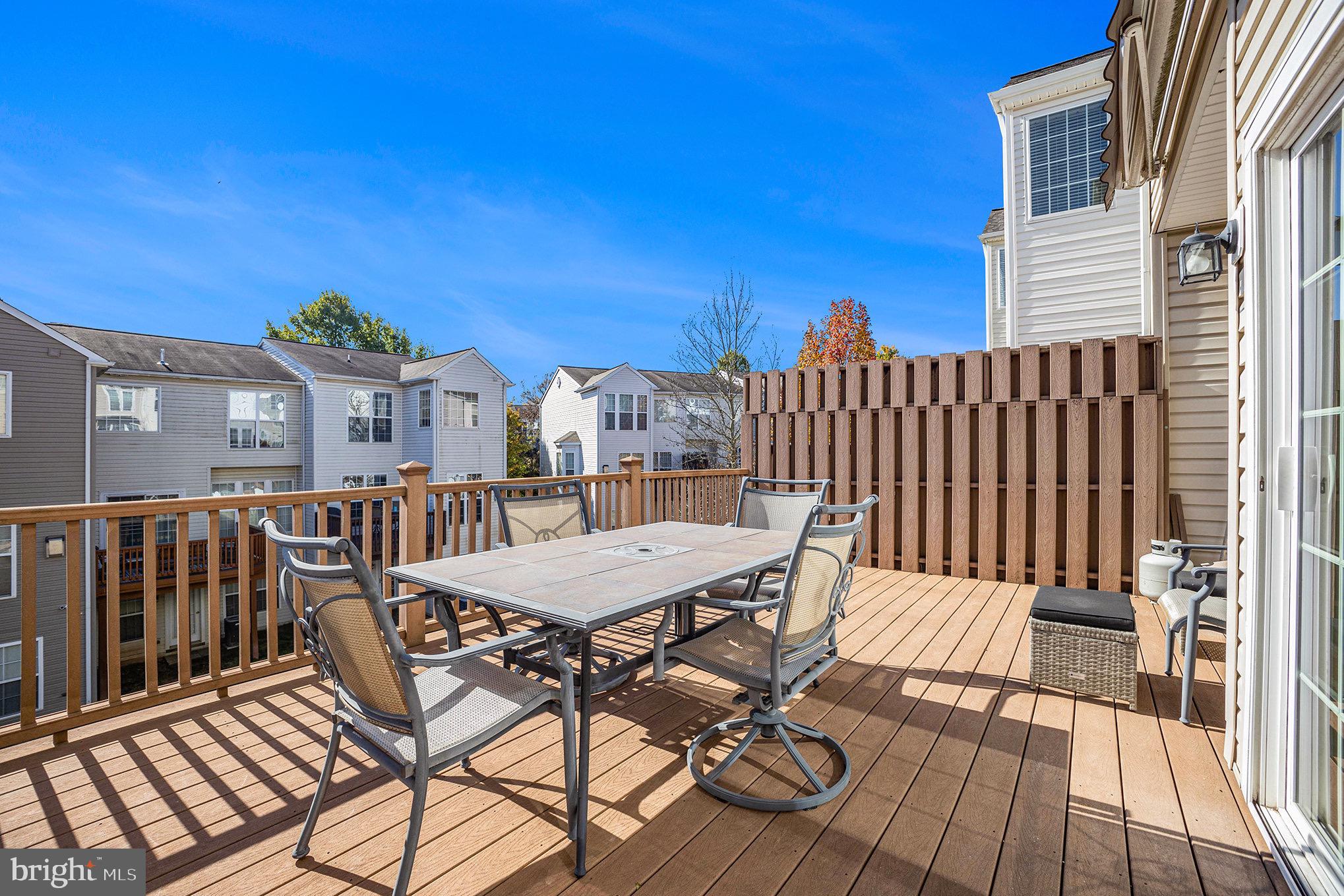 LONGFORD CROSSING - Residential