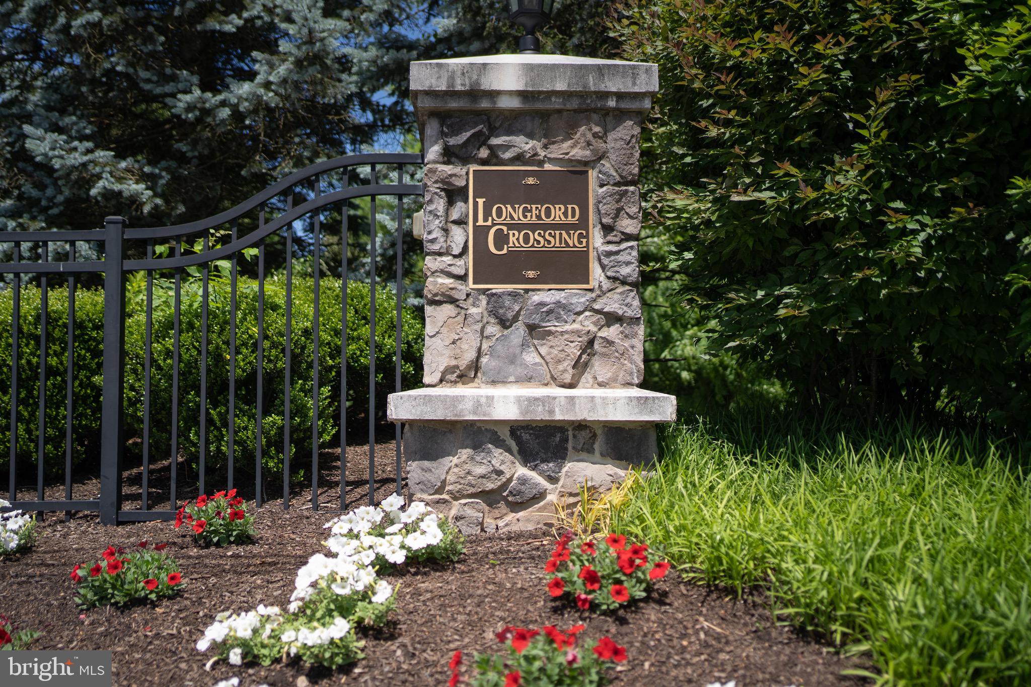 LONGFORD CROSSING - Residential