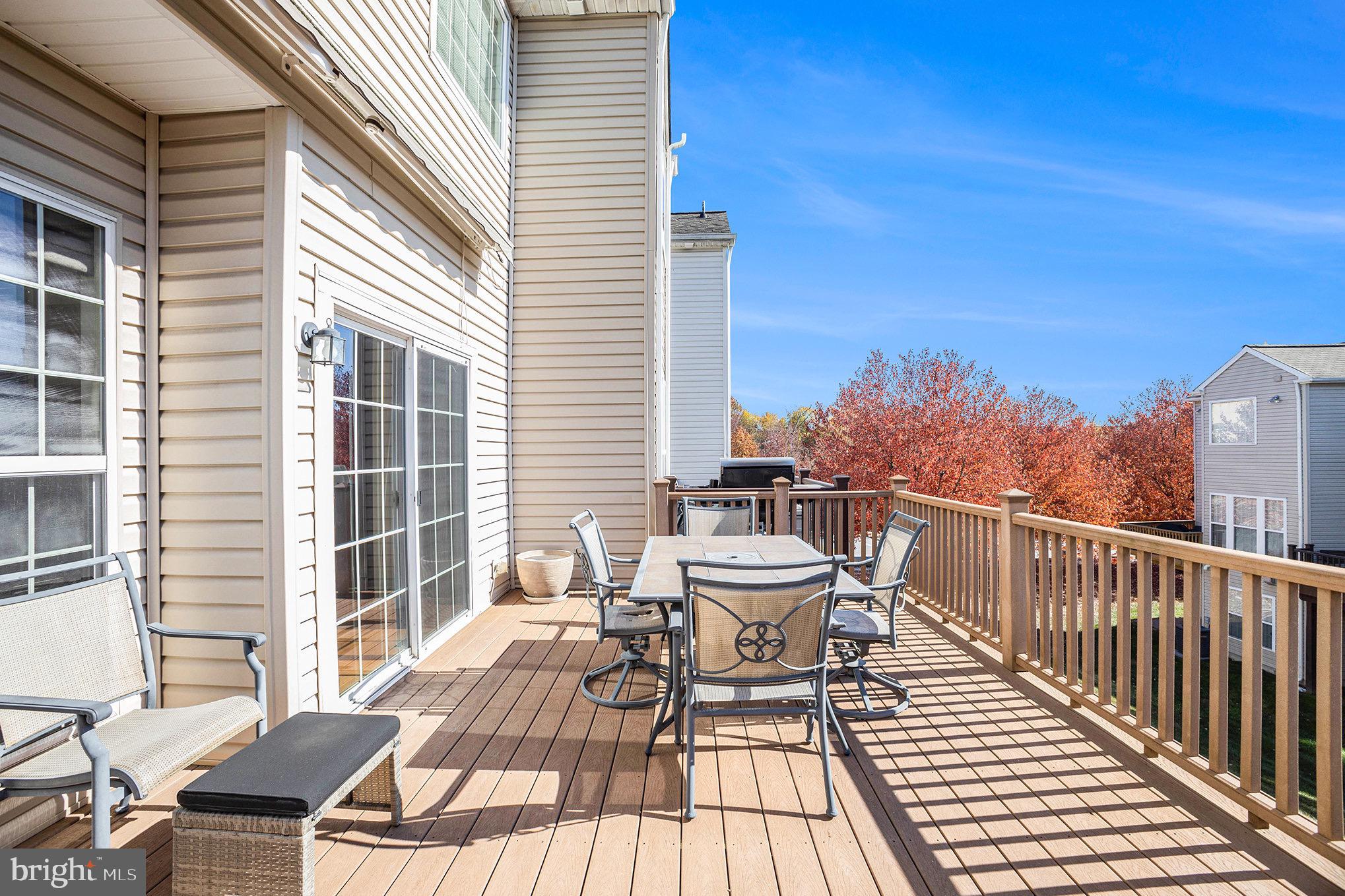 LONGFORD CROSSING - Residential