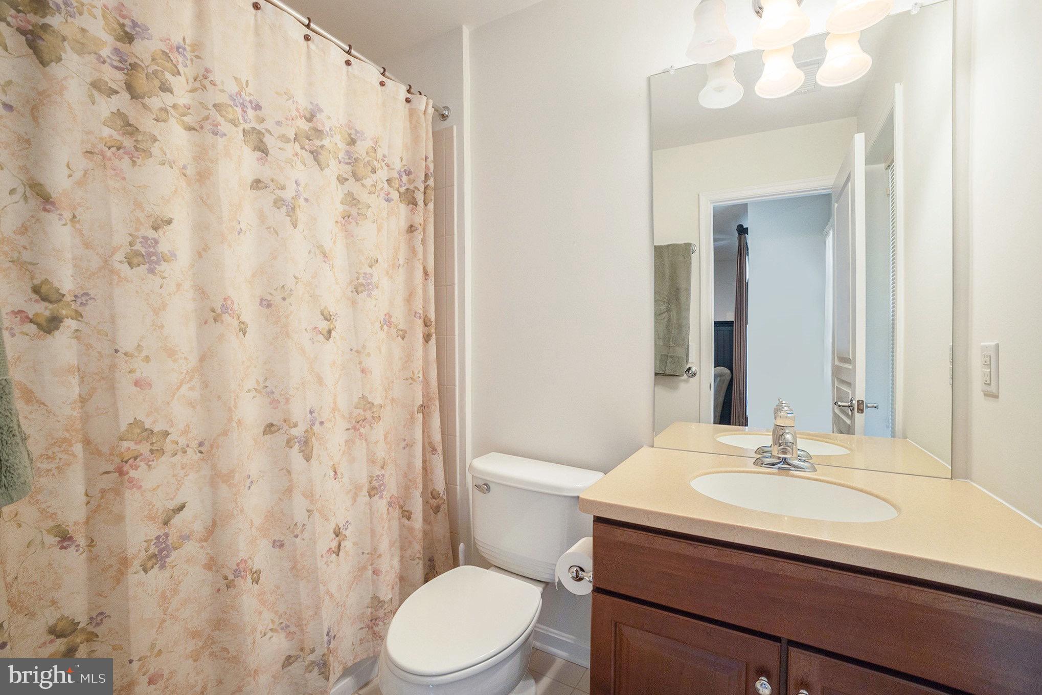 LONGFORD CROSSING - Residential