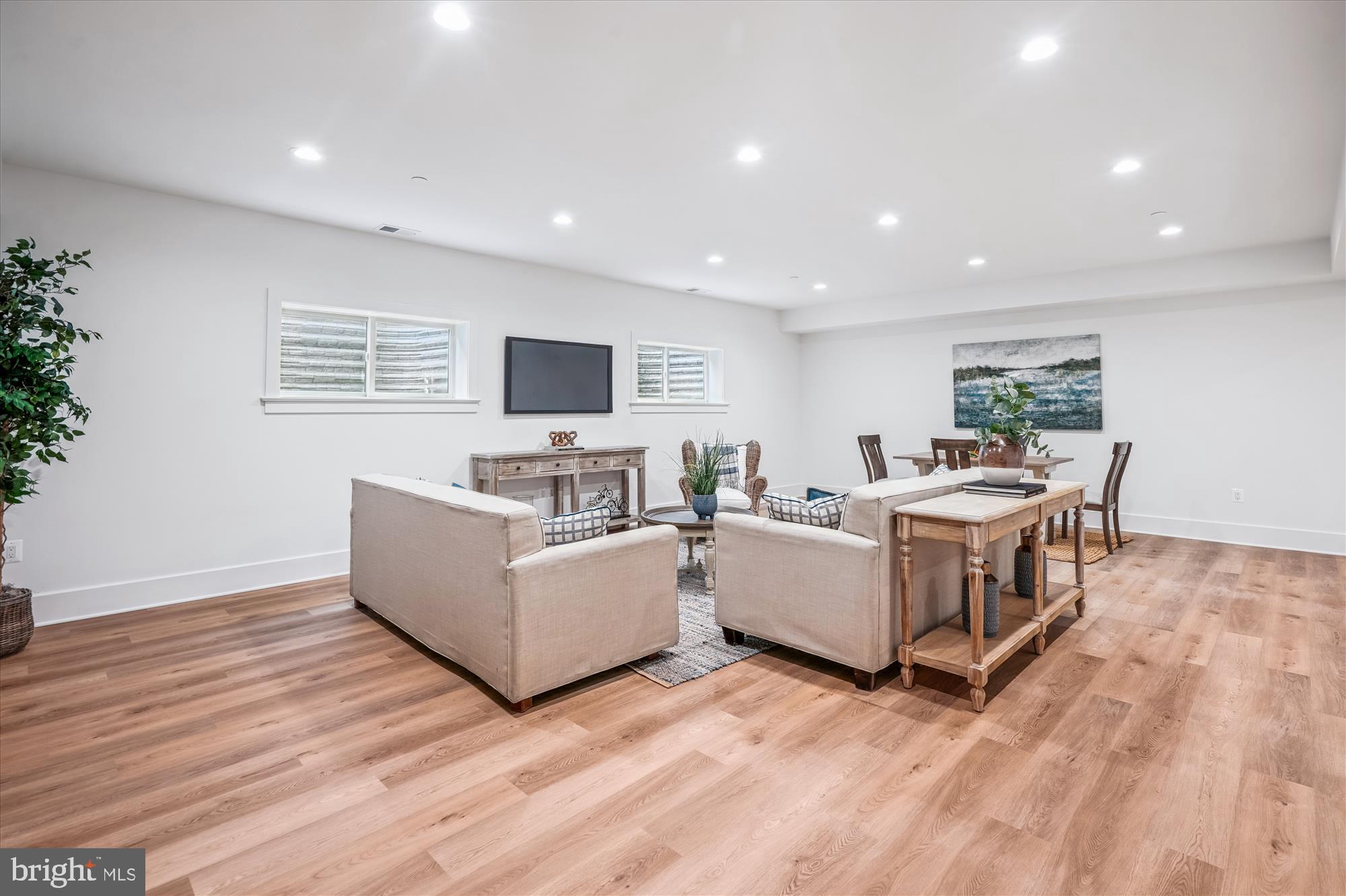 WEST CHEVY CHASE HEIGHTS - Residential