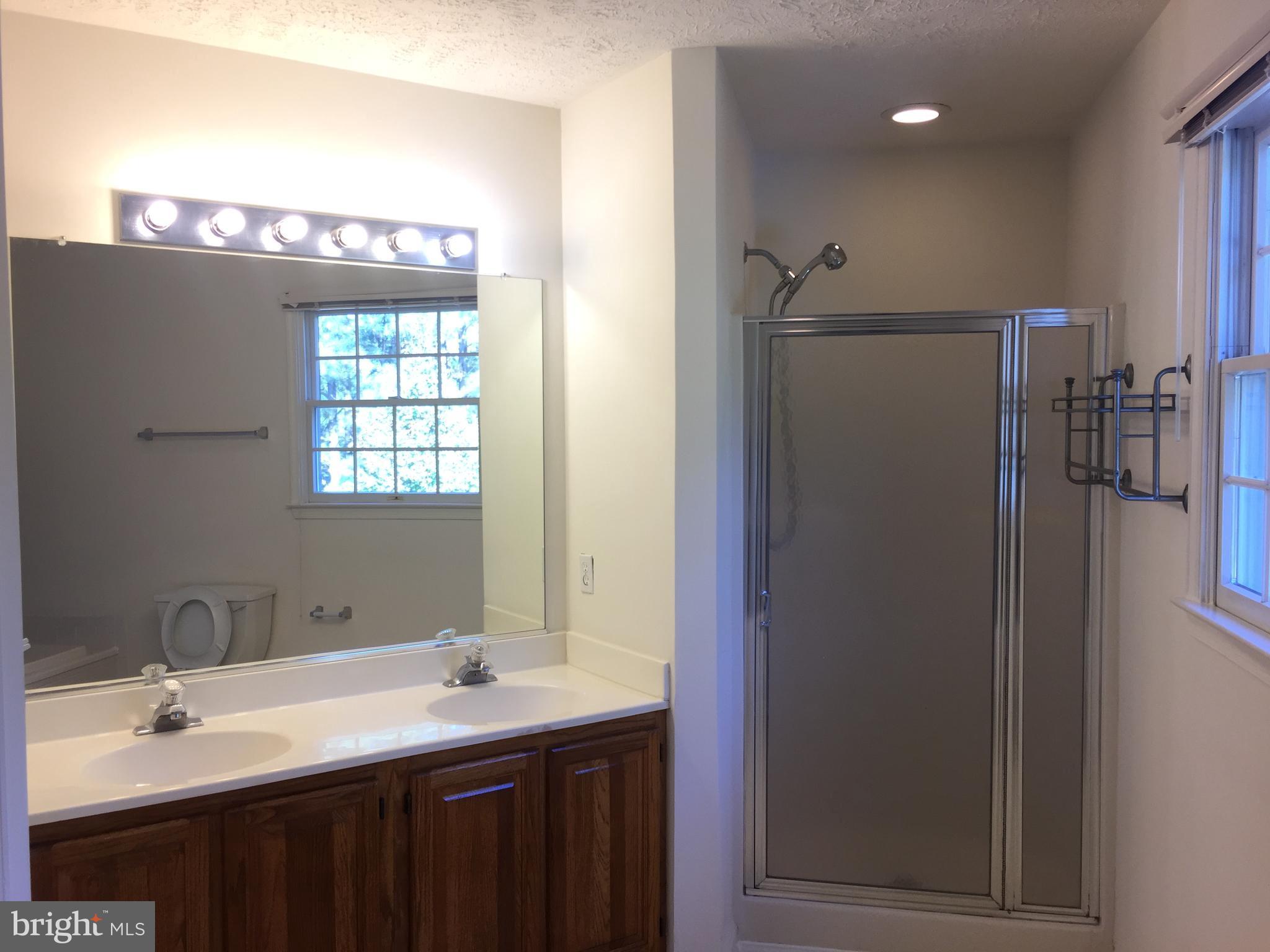 GREENBRIER - Residential Lease