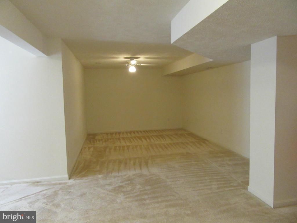 GREENBRIER - Residential Lease