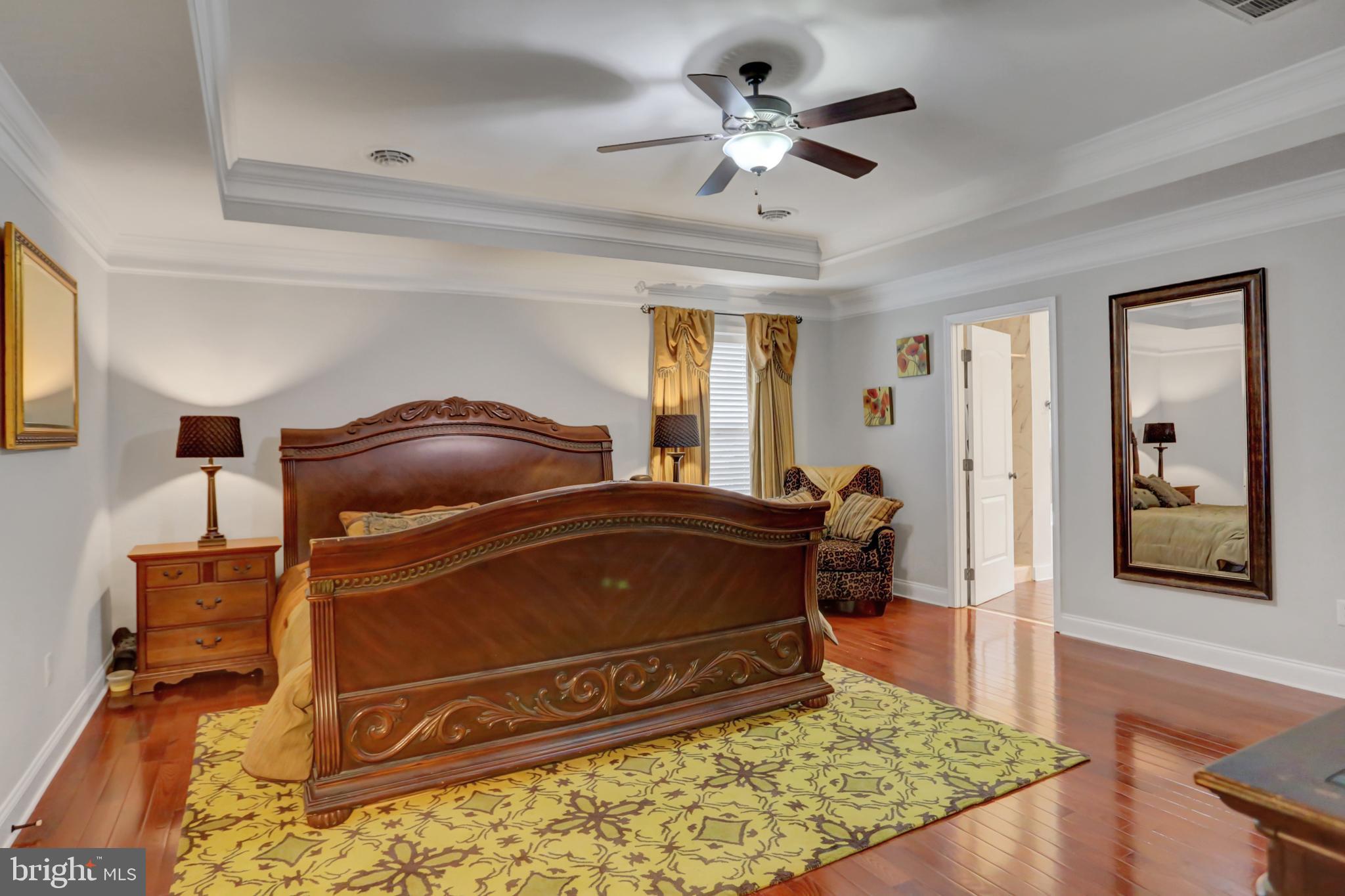 ROLLING HILLS - Residential