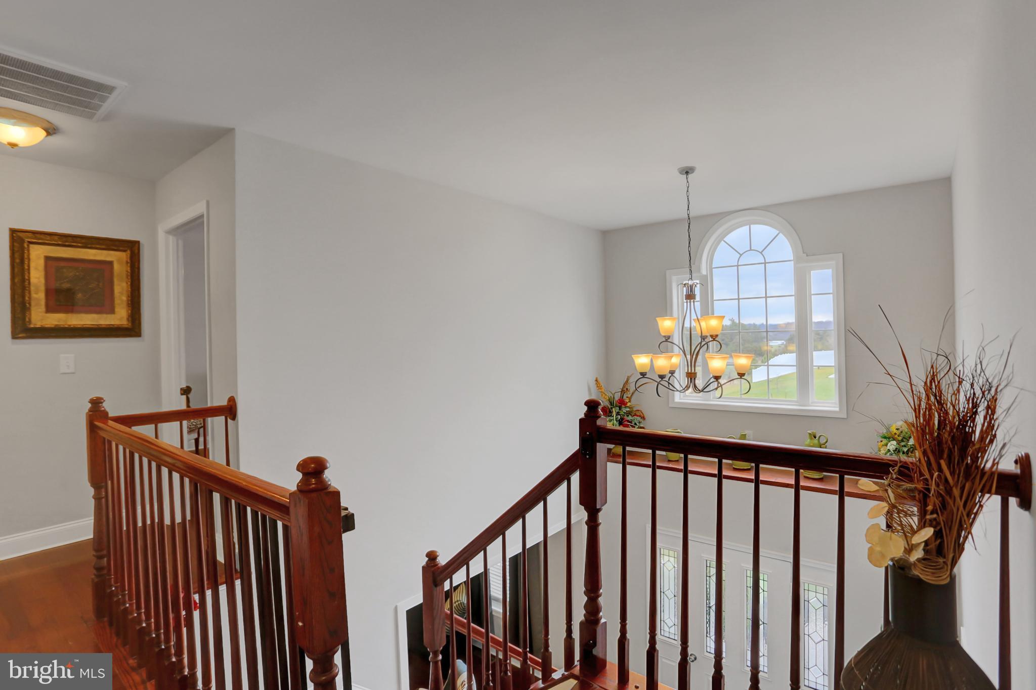 ROLLING HILLS - Residential