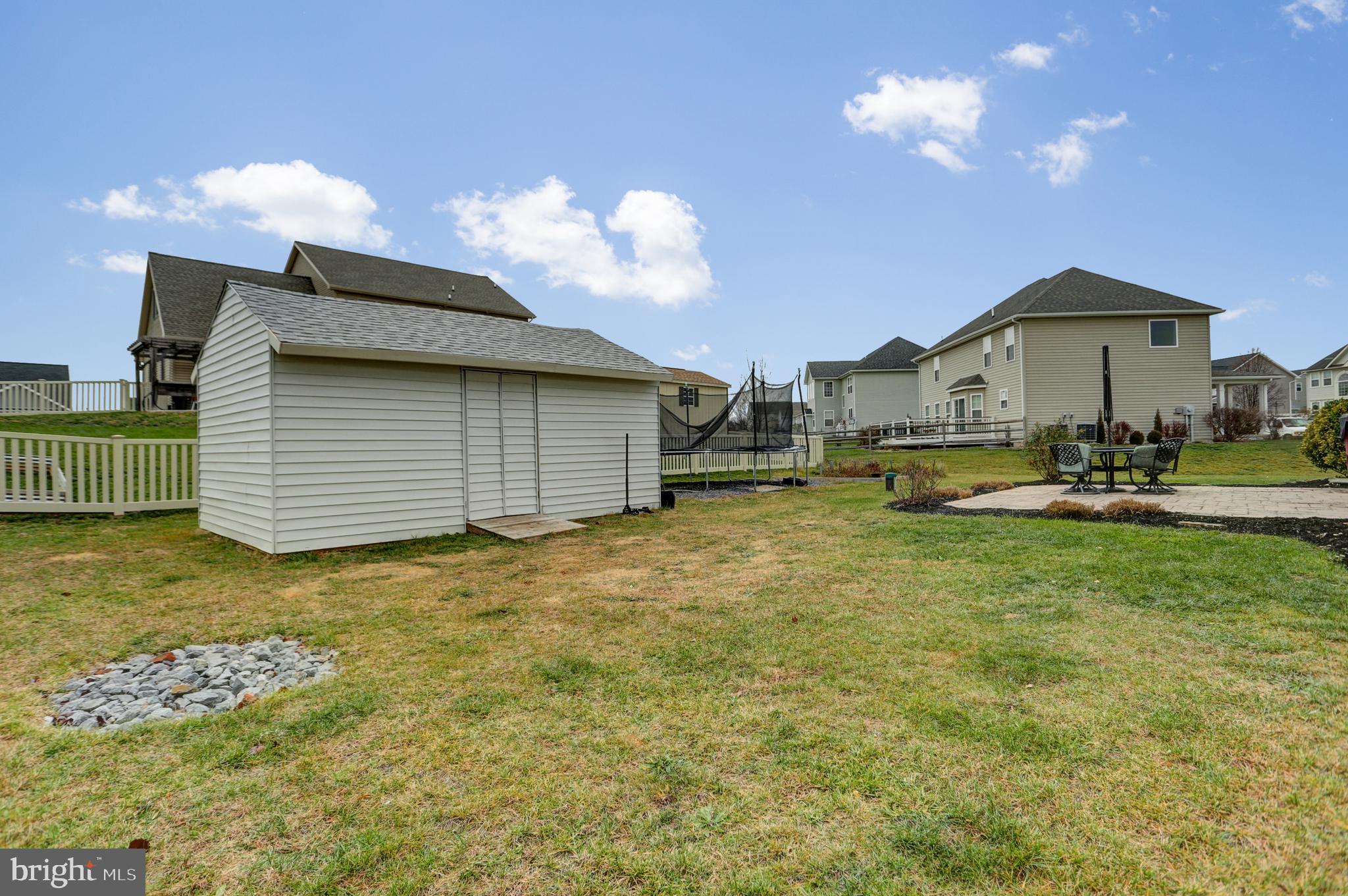 ROLLING HILLS - Residential