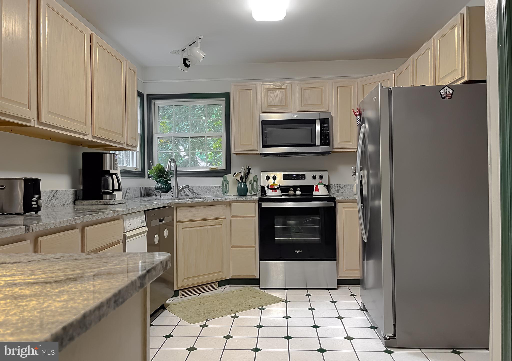 LONG BEACH HEIGHTS - Residential