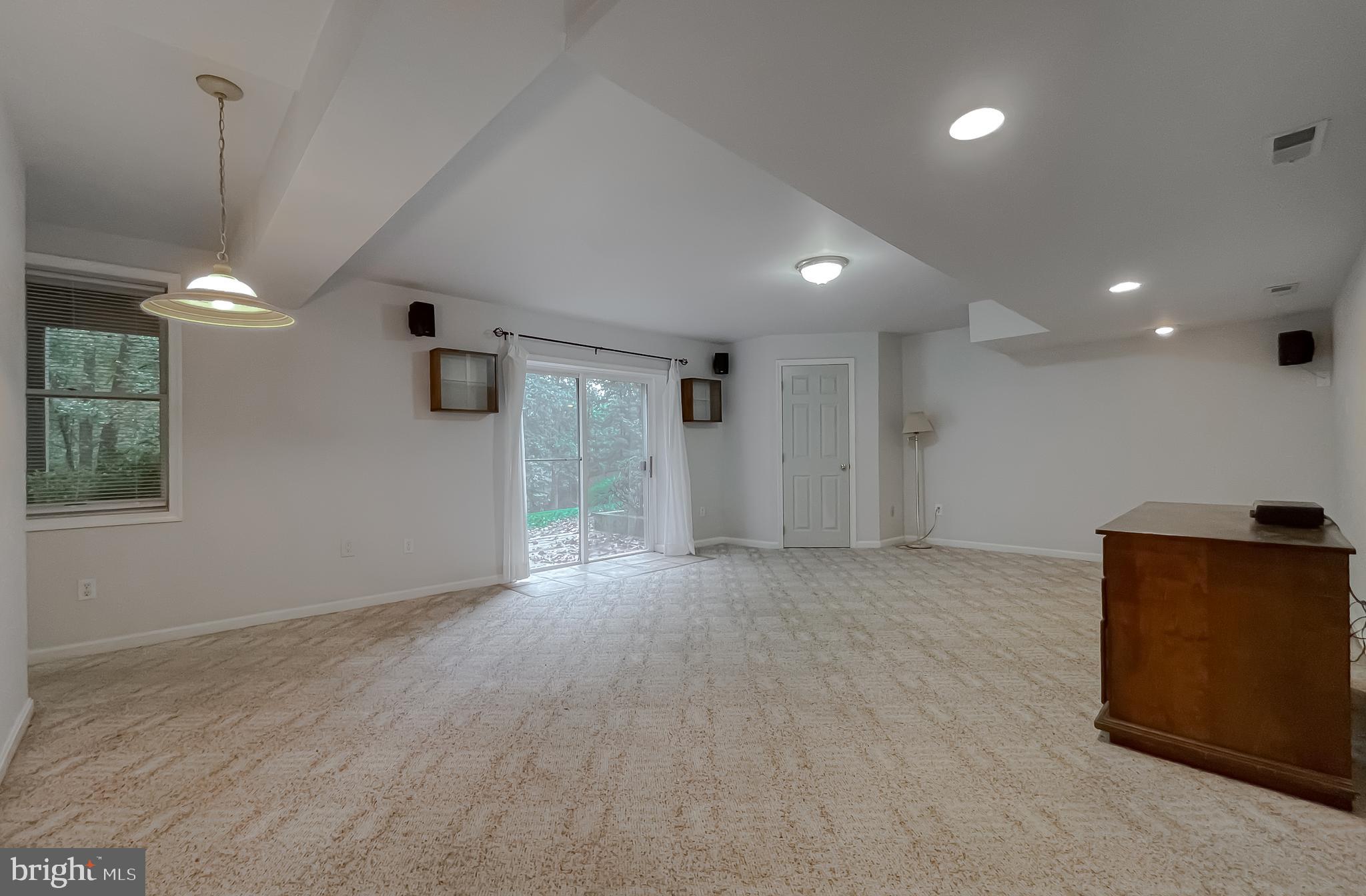 LONG BEACH HEIGHTS - Residential