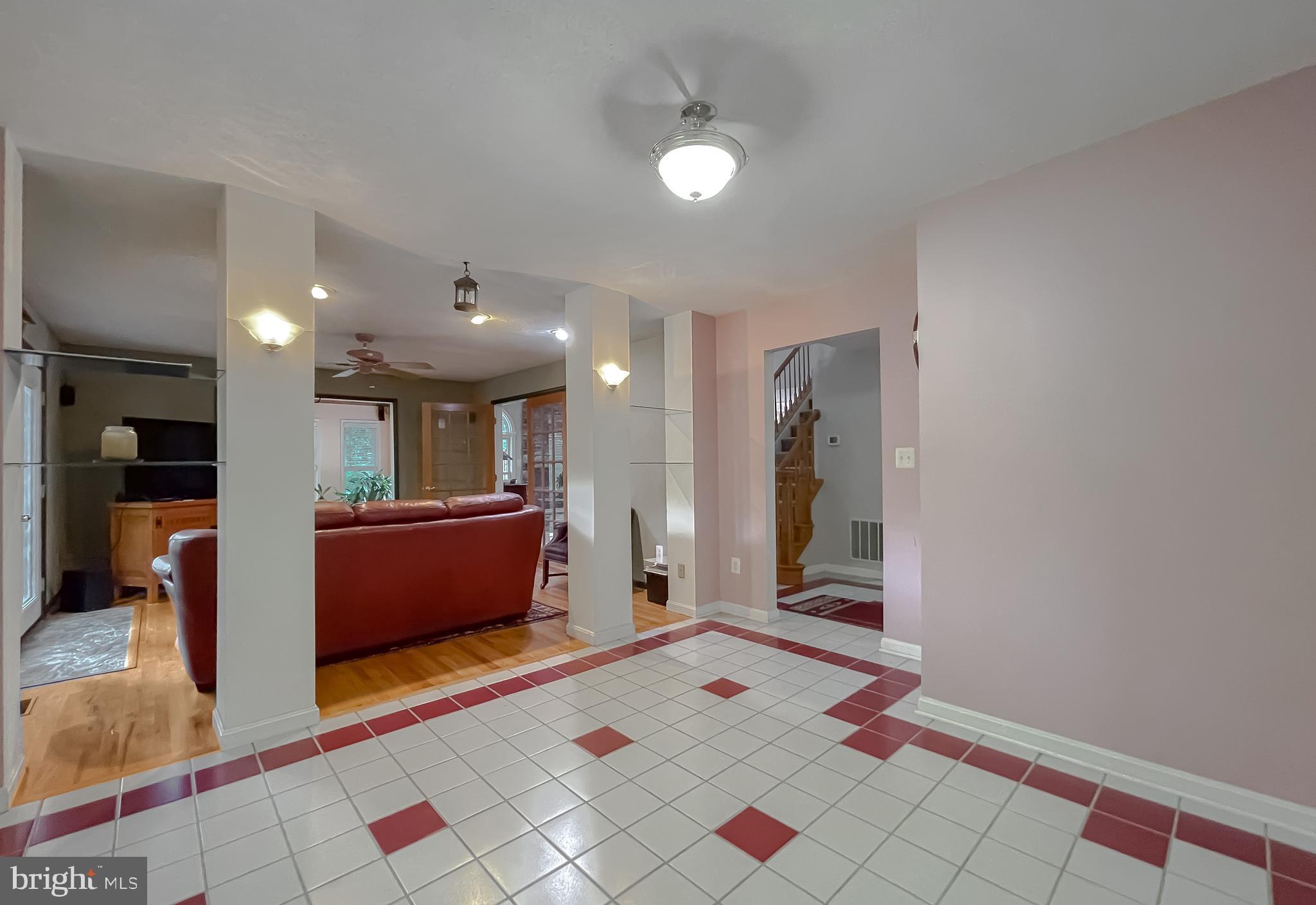 LONG BEACH HEIGHTS - Residential