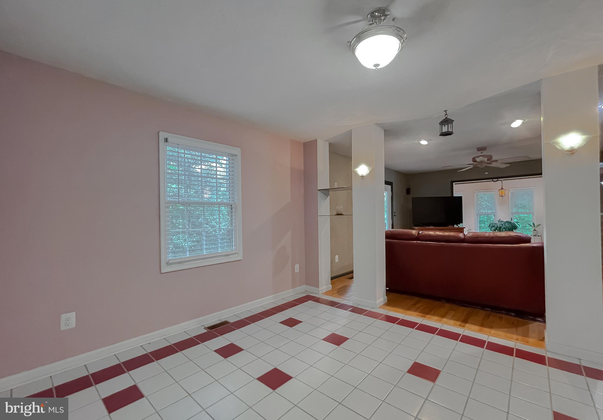 LONG BEACH HEIGHTS - Residential