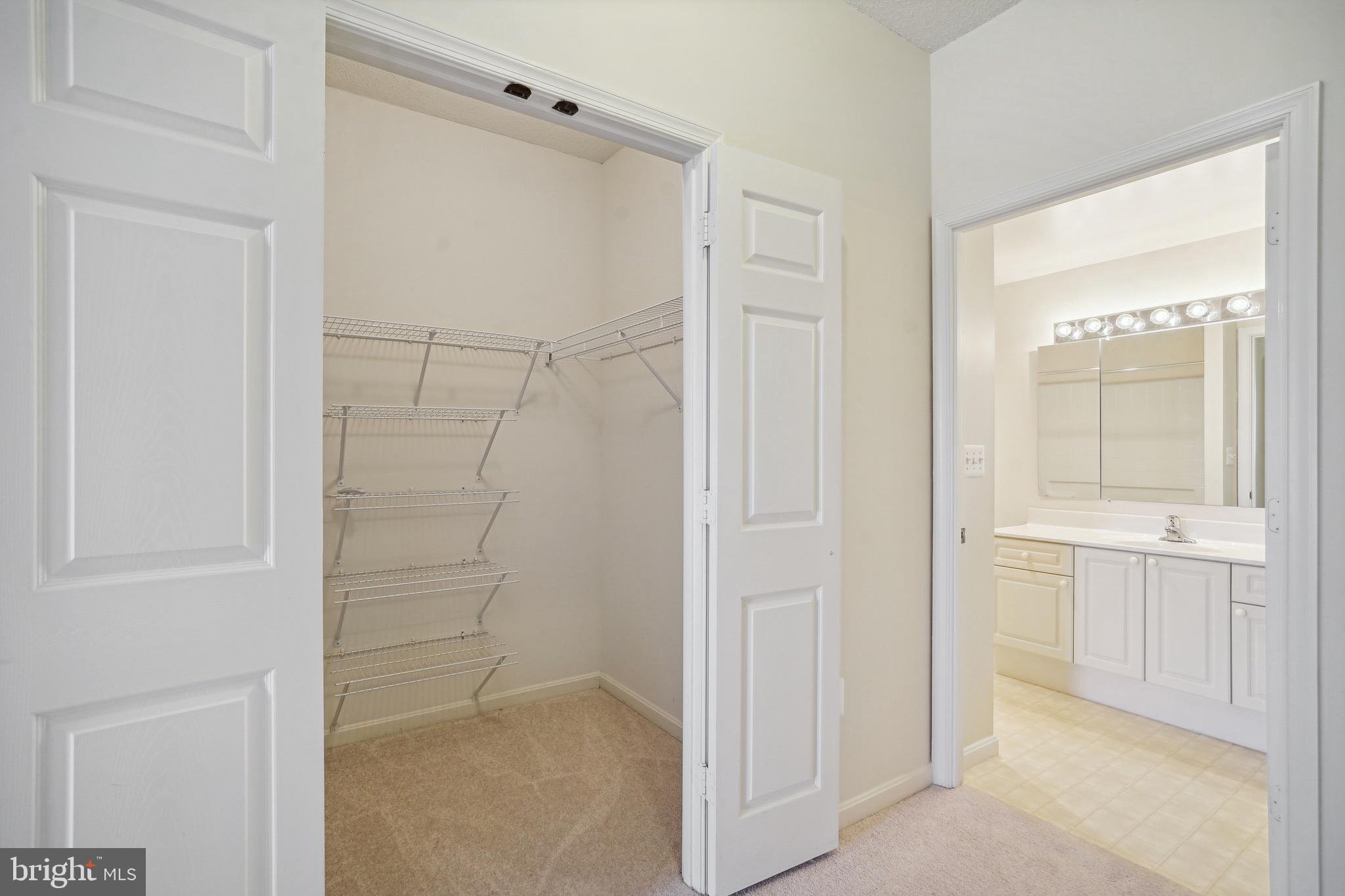 LANSDOWNE WOODS - Residential