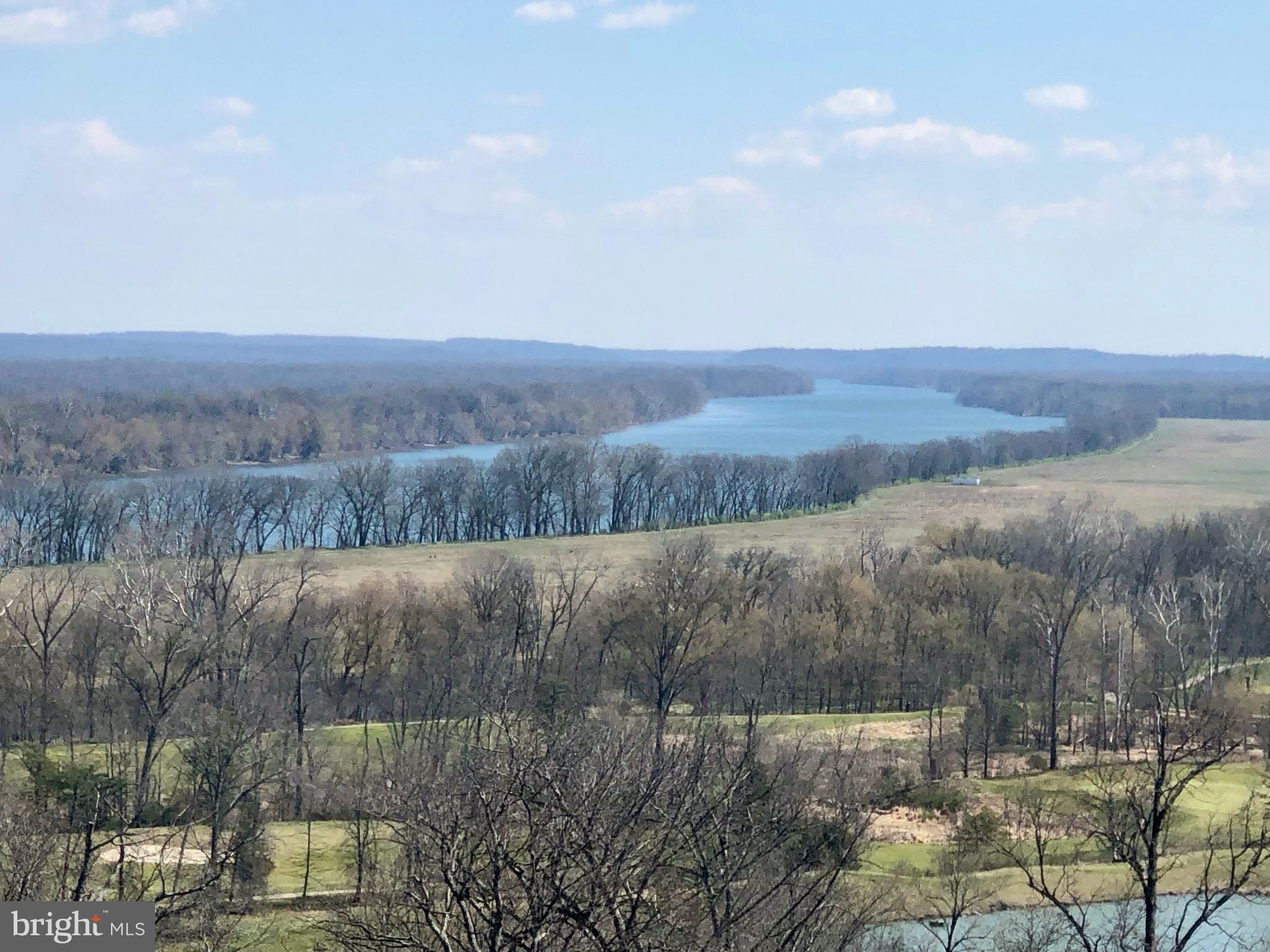 LANSDOWNE WOODS - Residential