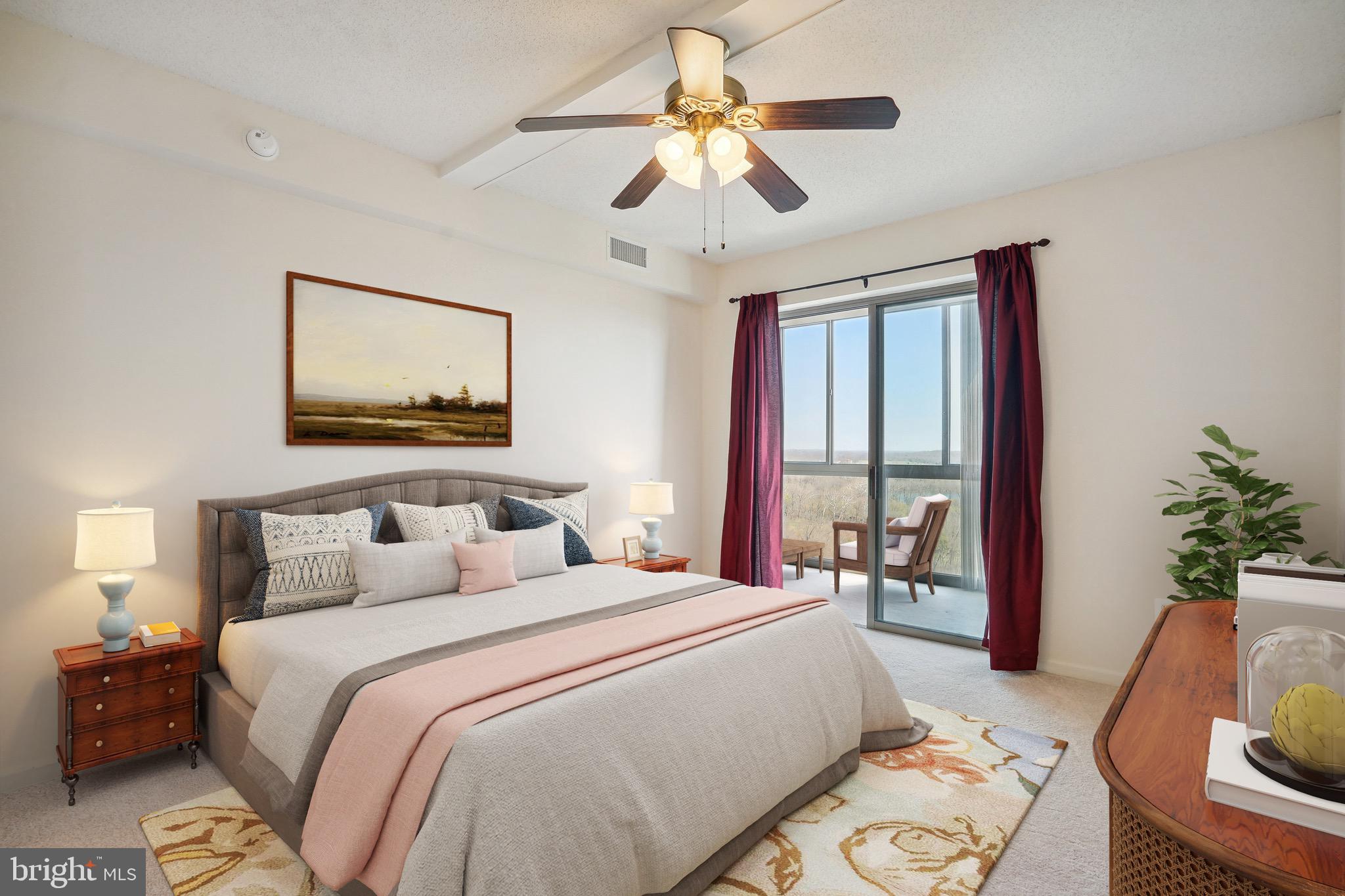 LANSDOWNE WOODS - Residential