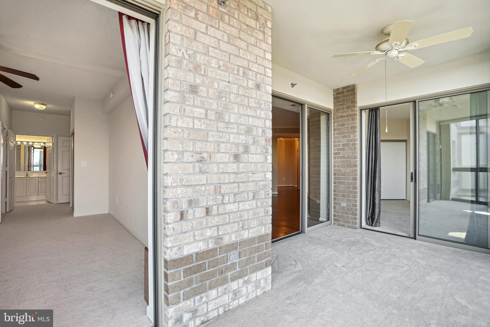 LANSDOWNE WOODS - Residential