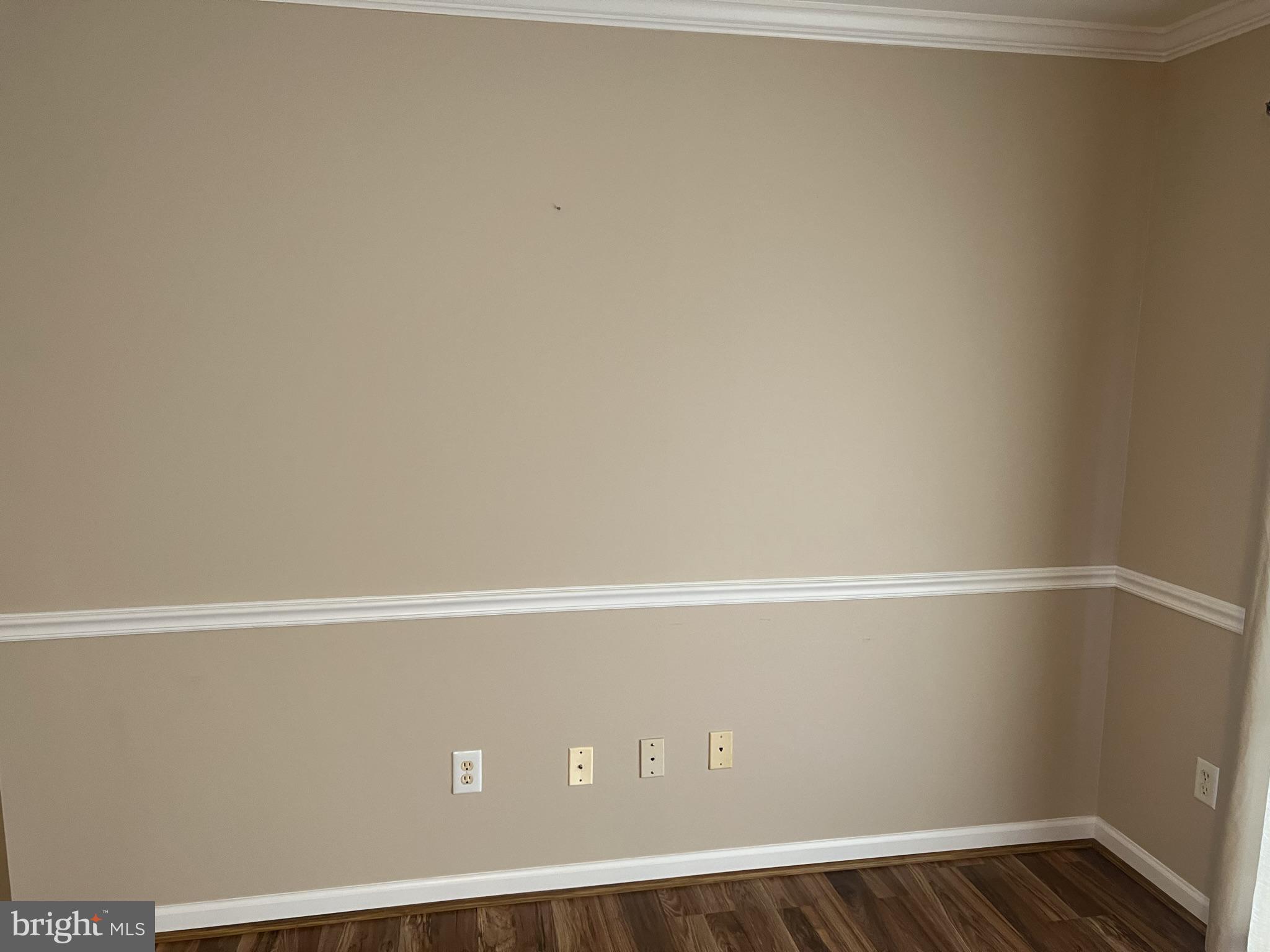 152 BROOKLAND COURT 7 7