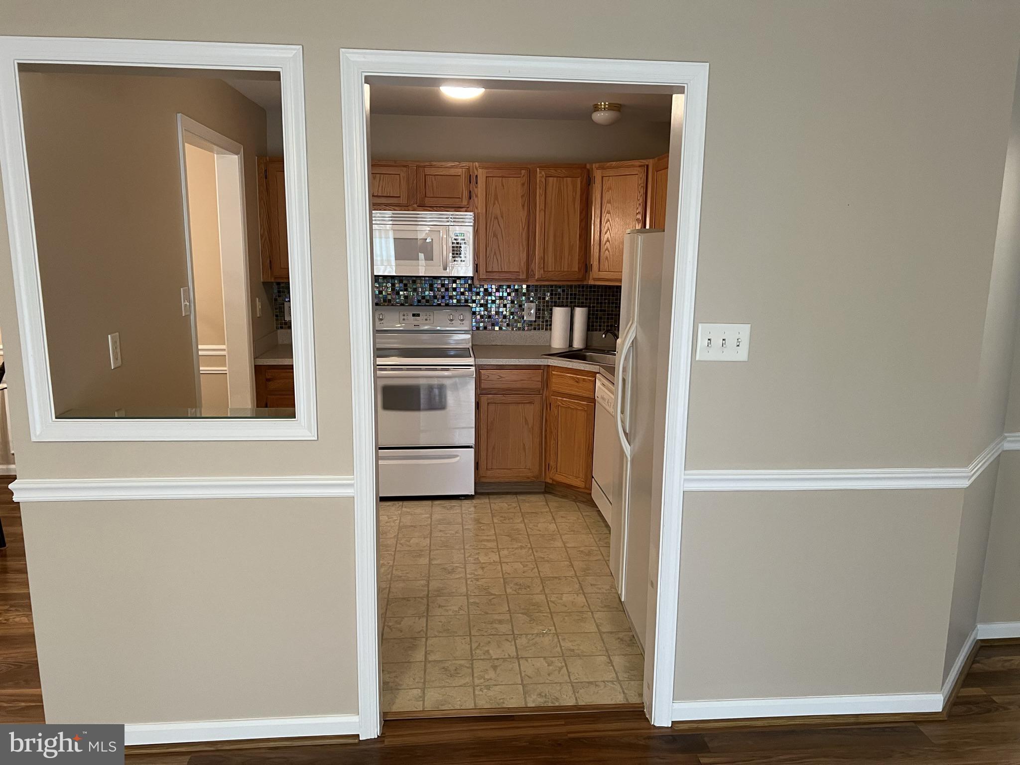 152 BROOKLAND COURT 7 7