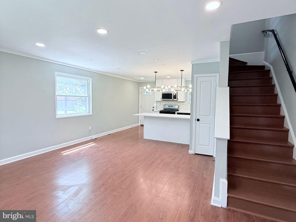 Photo of 864 Neptune Avenue, OXON HILL, MD 20745 (MLS # MDPG2201630)