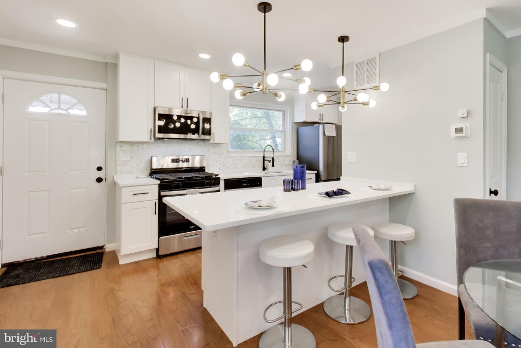 Photo of 864 Neptune Avenue, OXON HILL, MD 20745 (MLS # MDPG2201630)
