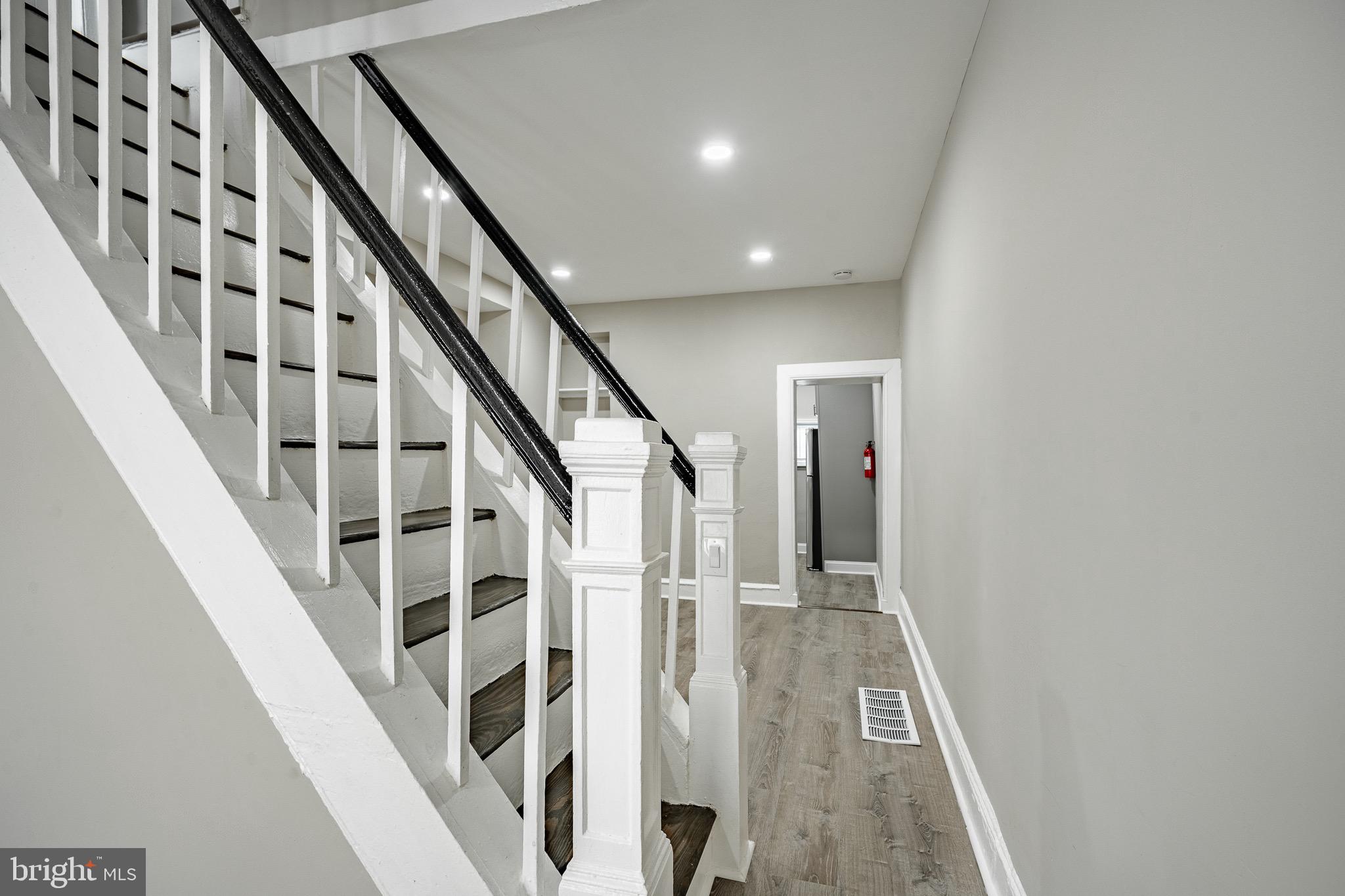 NORRIS SQUARE - Residential